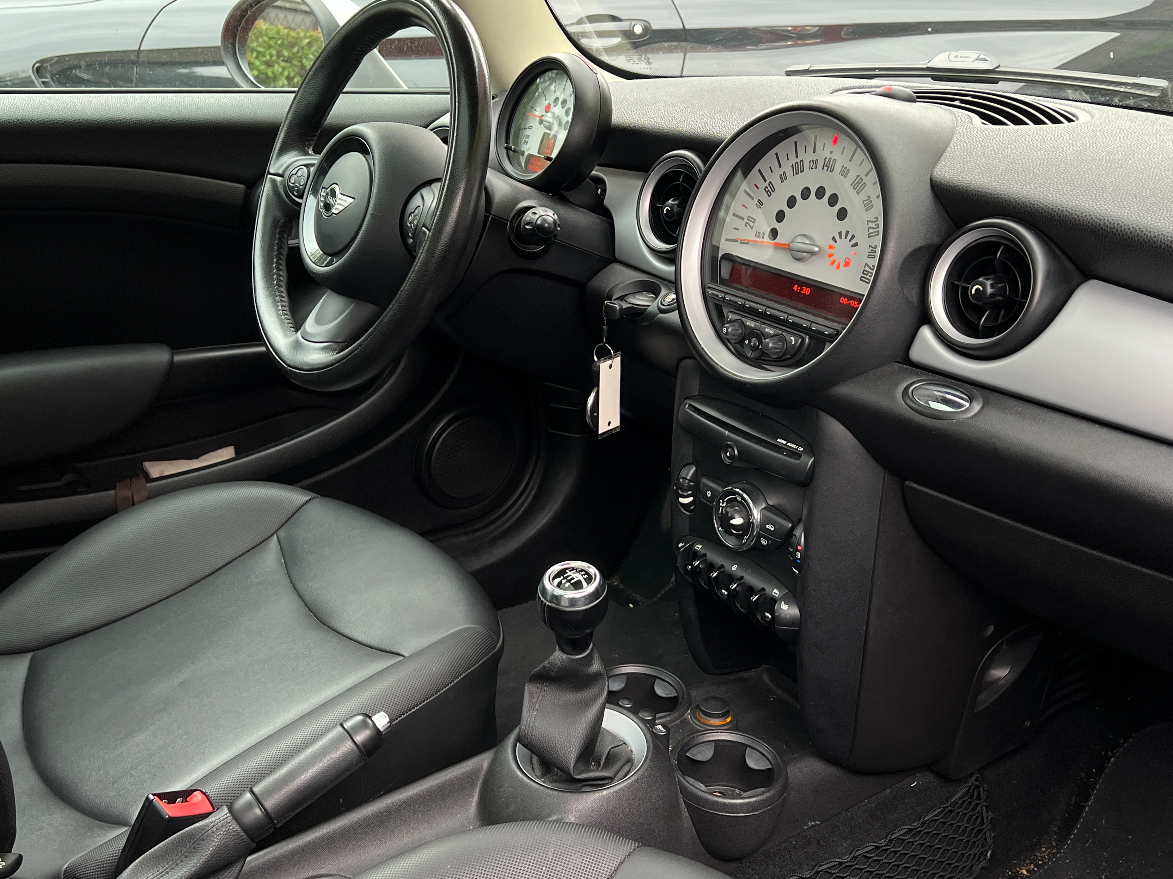 2012 Mini Cooper - Image 9