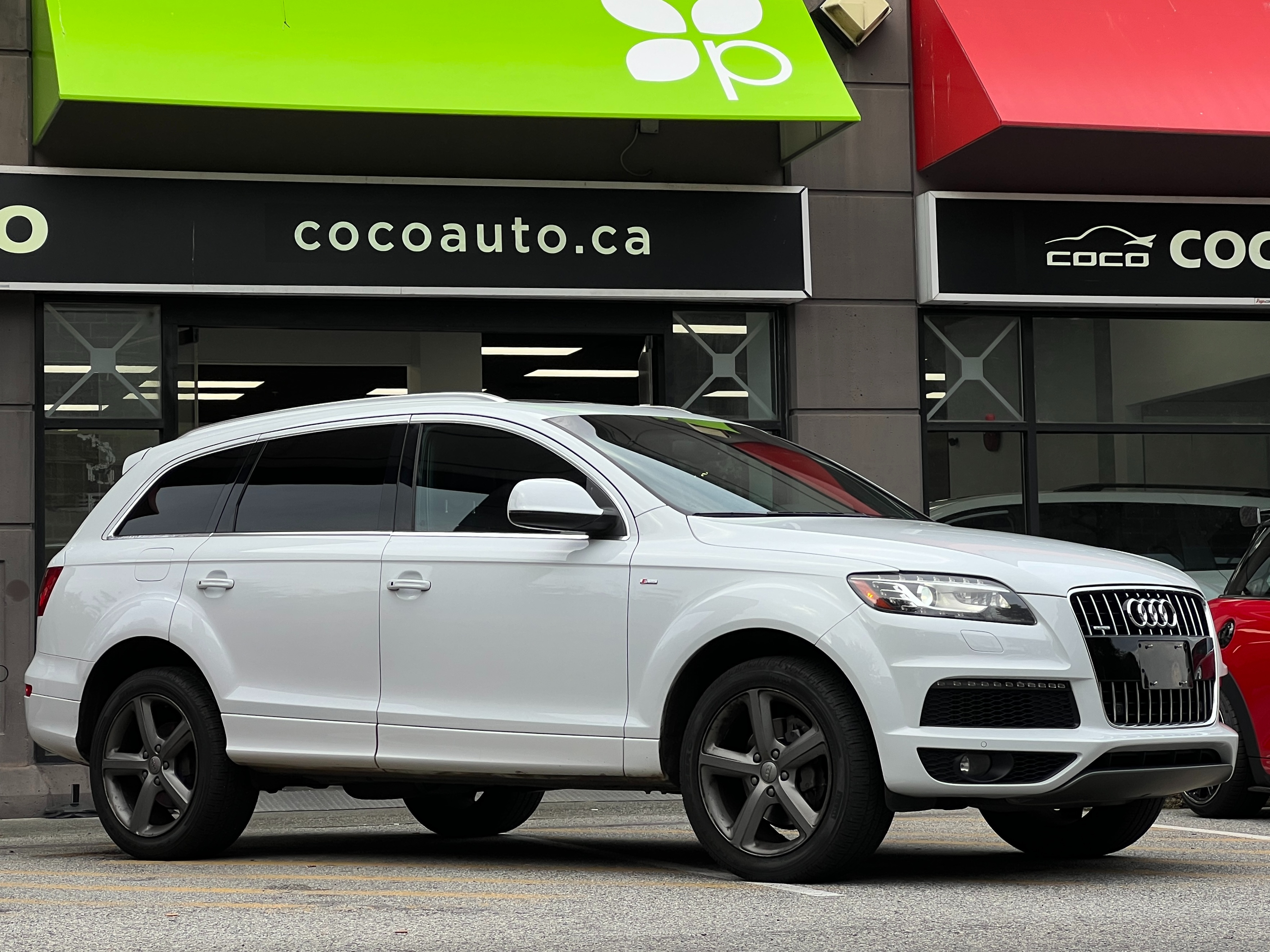 2015 Audi Q7 3.0 tdi vorsprung edition | Diesel |one owner | bc local | 7 seater | clean title - Image 2