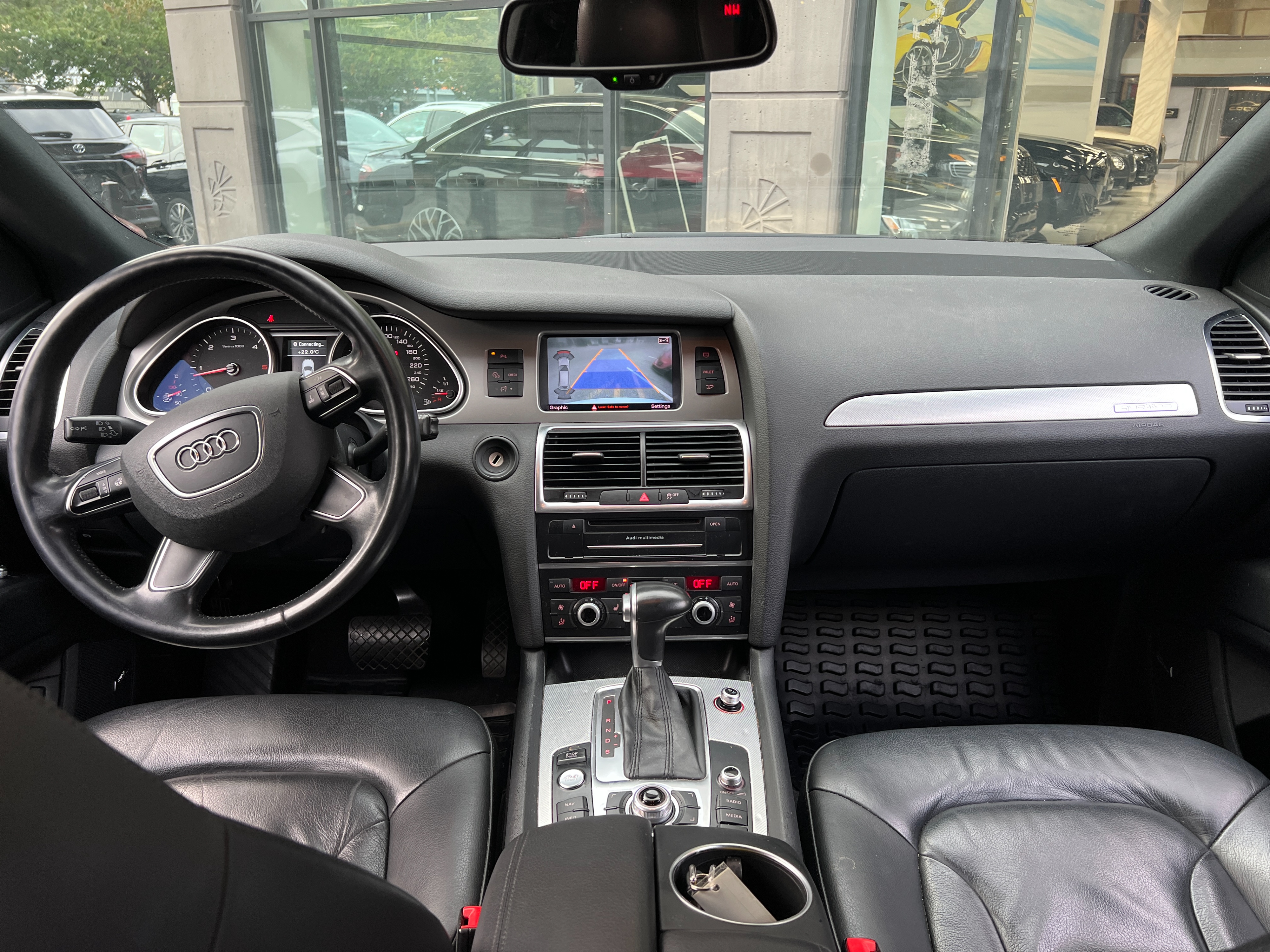 2015 Audi Q7 3.0 tdi vorsprung edition | Diesel |one owner | bc local | 7 seater | clean title - Image 14