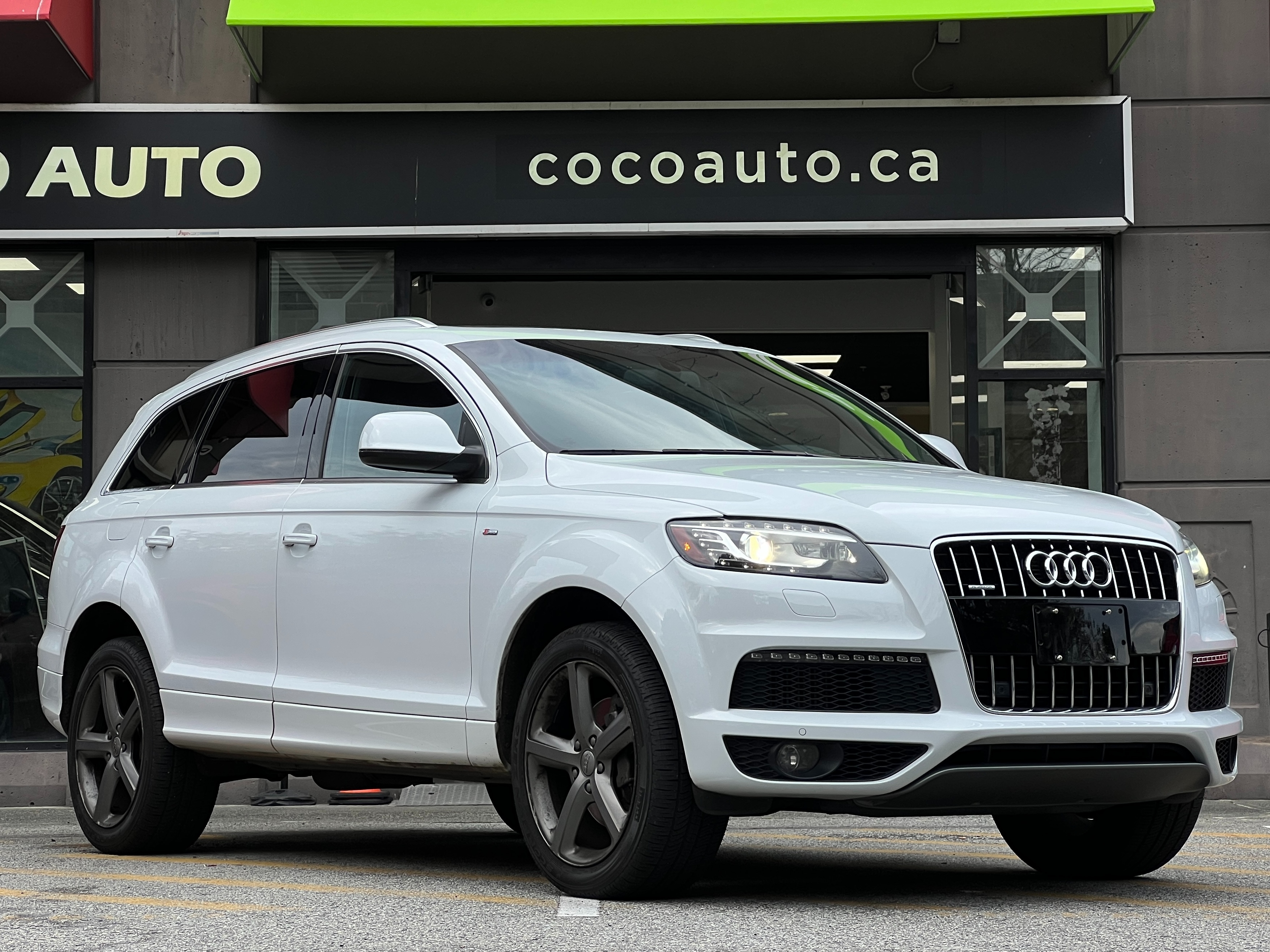 2015 Audi Q7 3.0 tdi vorsprung edition | Diesel |one owner | bc local | 7 seater | clean title - Image 1