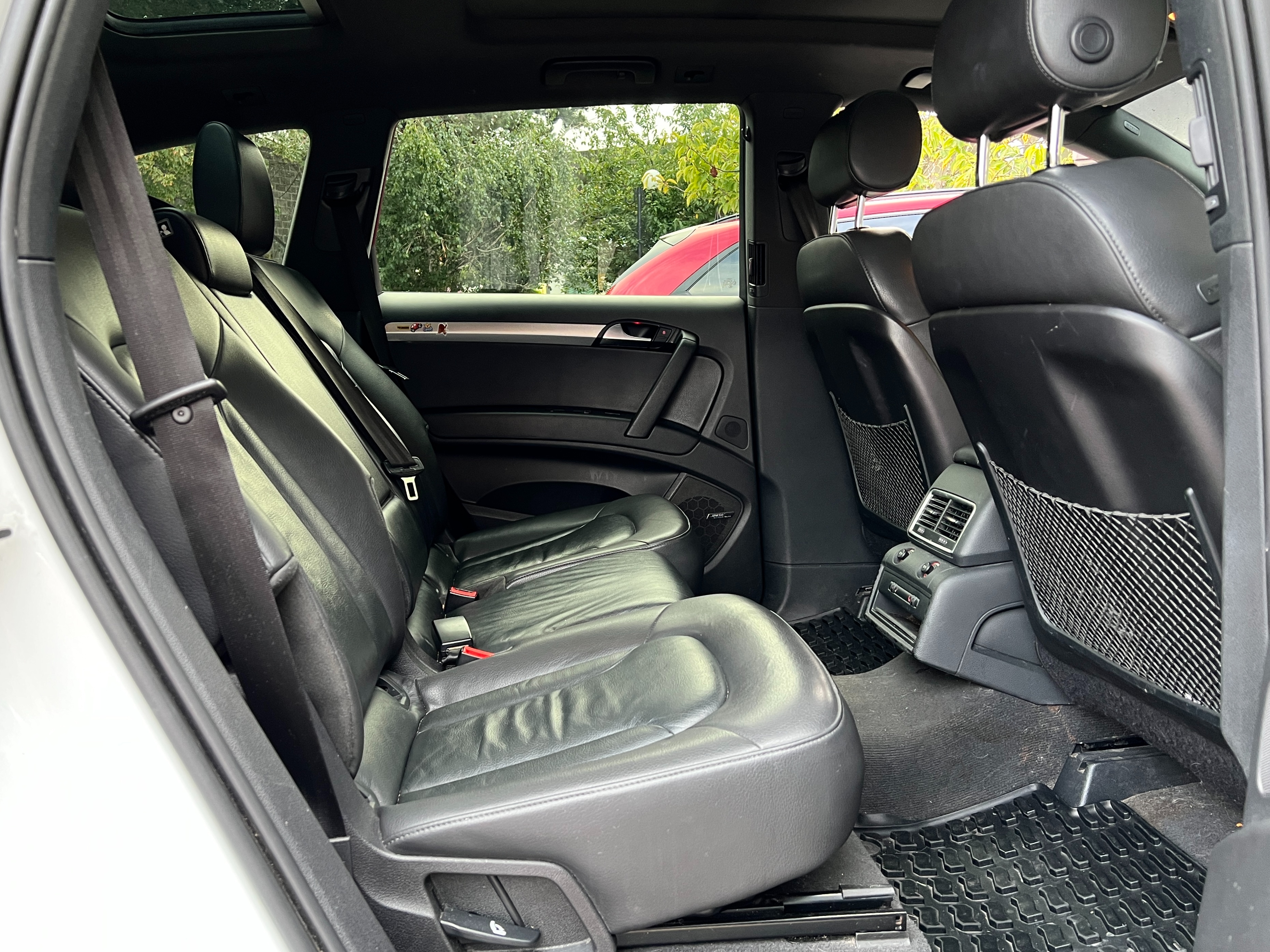 2015 Audi Q7 3.0 tdi vorsprung edition | Diesel |one owner | bc local | 7 seater | clean title - Image 17