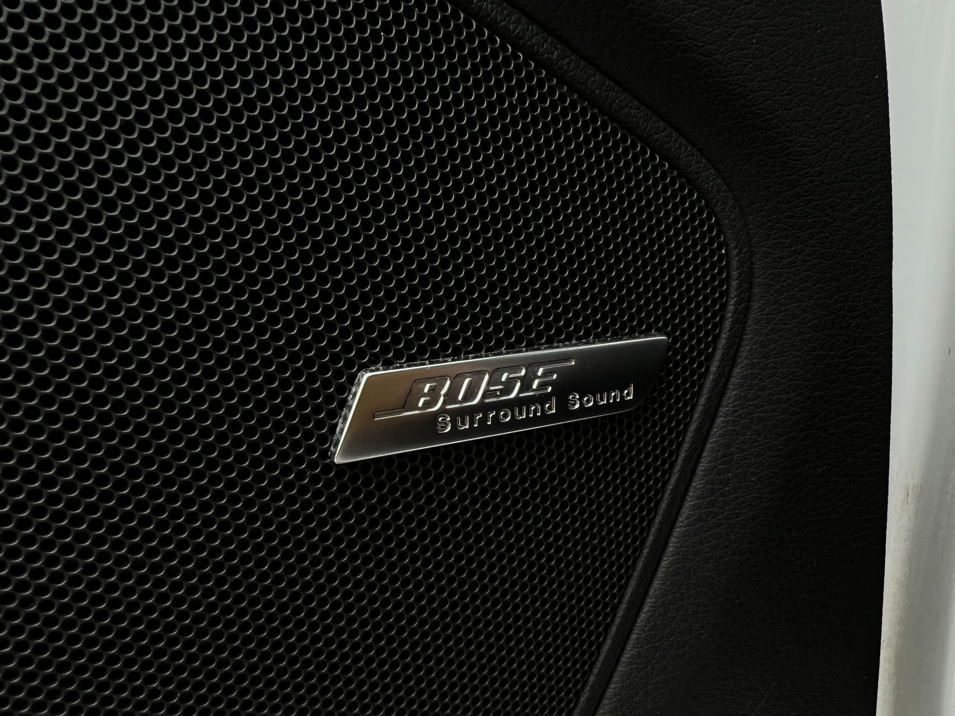 2015 Audi Q7 3.0 tdi vorsprung edition | Diesel |one owner | bc local | 7 seater | clean title - Image 9