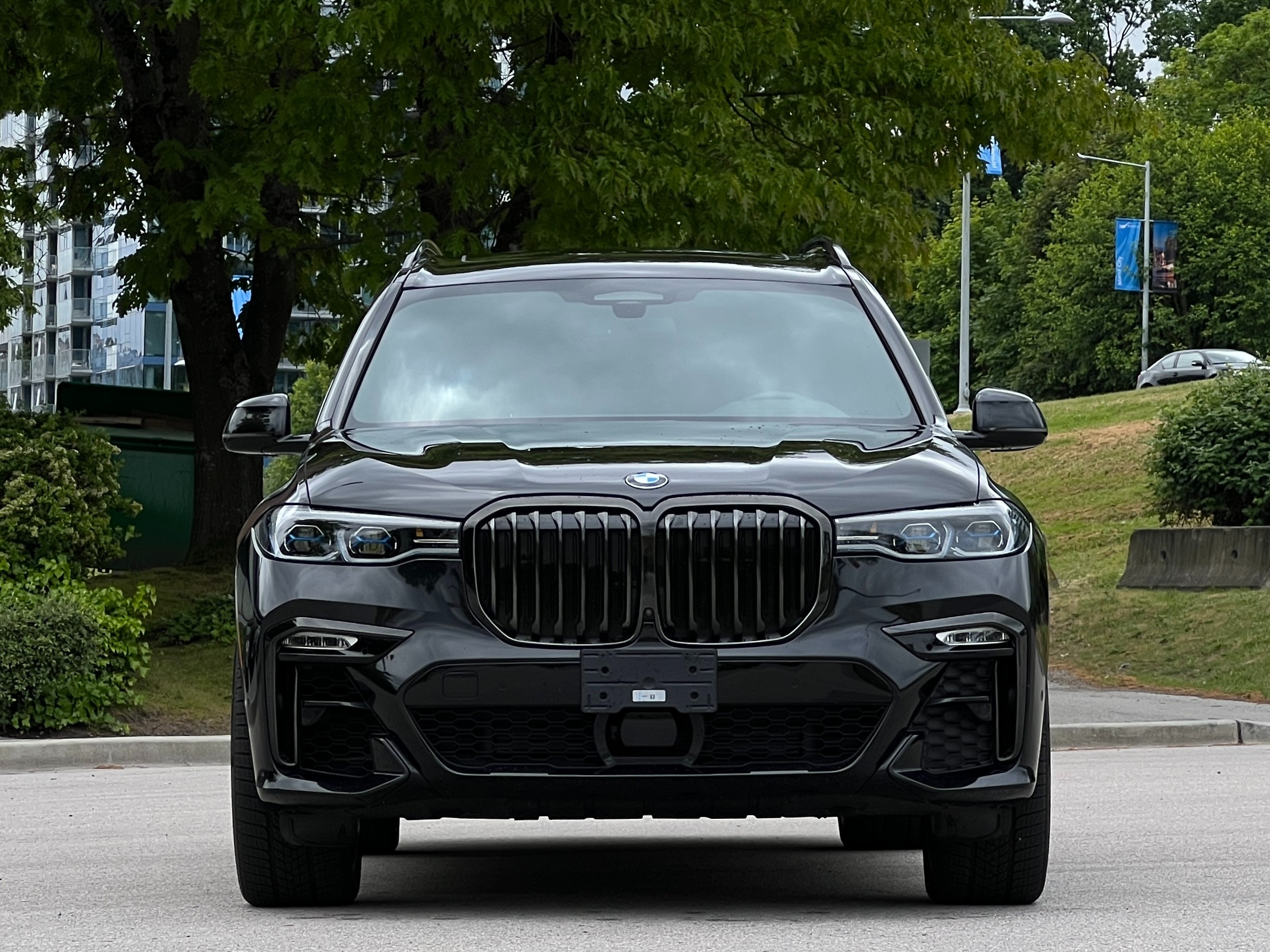 2020 BMW X7 M50i | No accident | BC Local | 3keys | One owner - Image 3