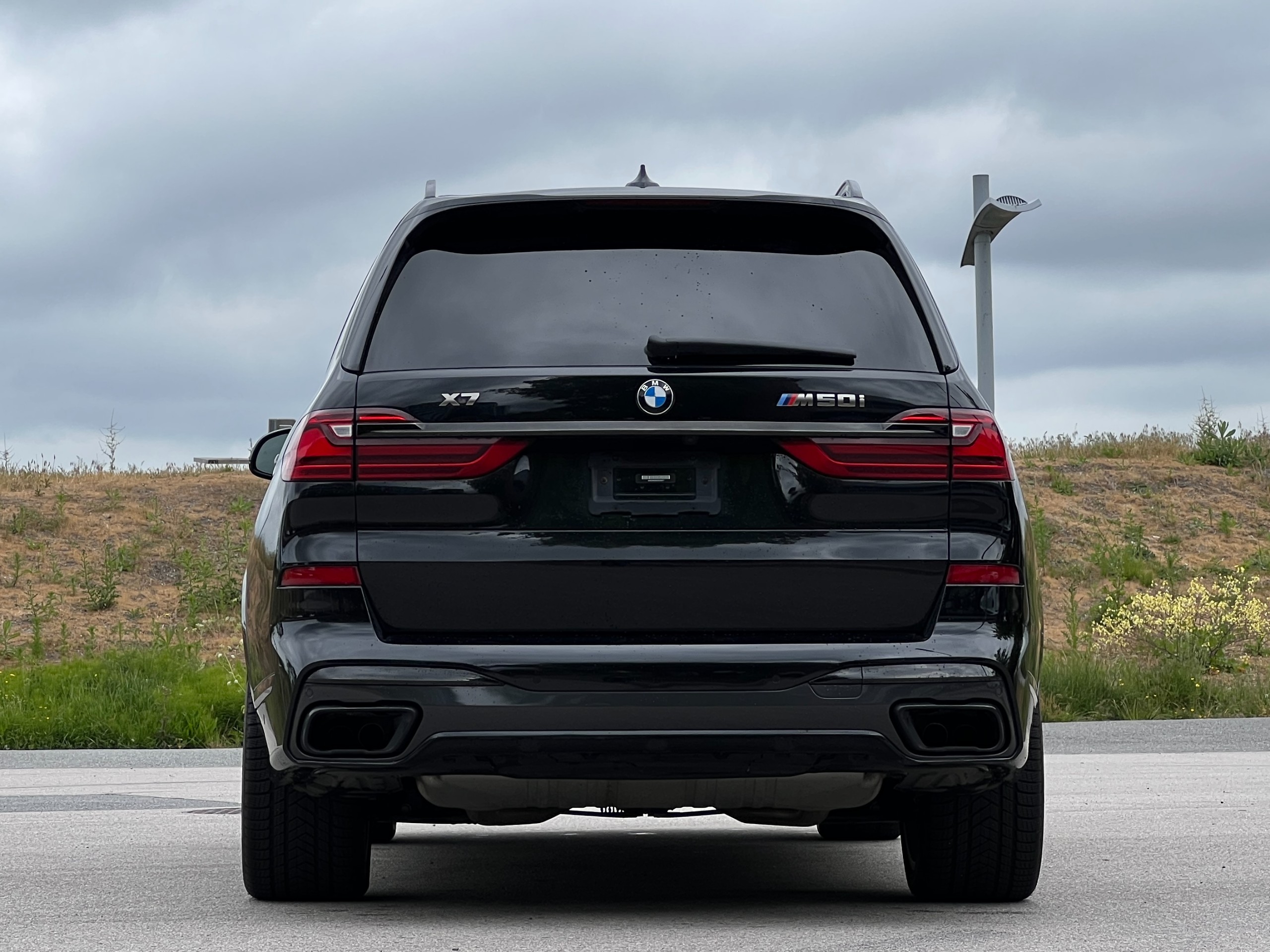 2020 BMW X7 M50i | No accident | BC Local | 3keys | One owner - Image 7