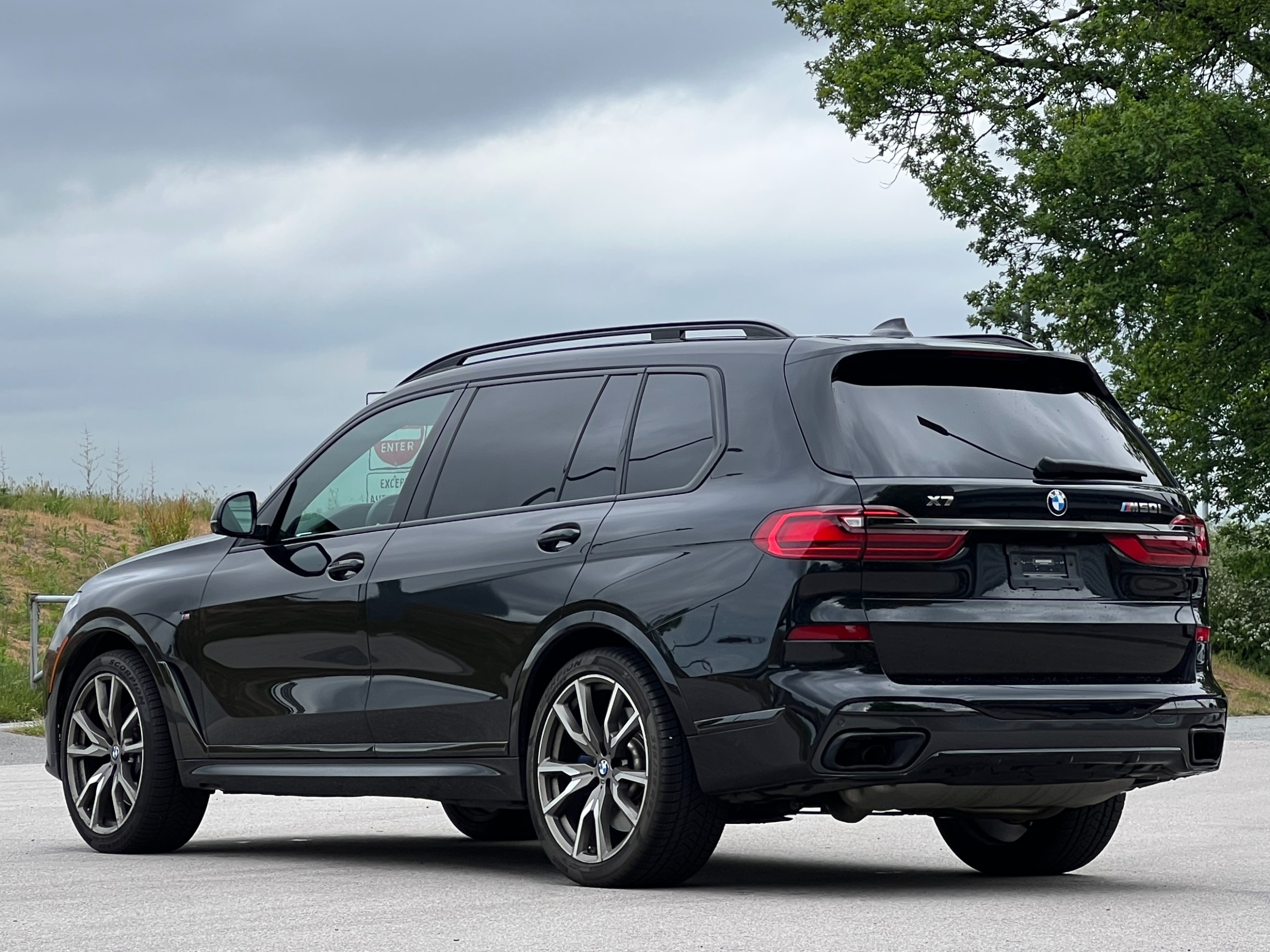 2020 BMW X7 M50i | No accident | BC Local | 3keys | One owner - Image 5