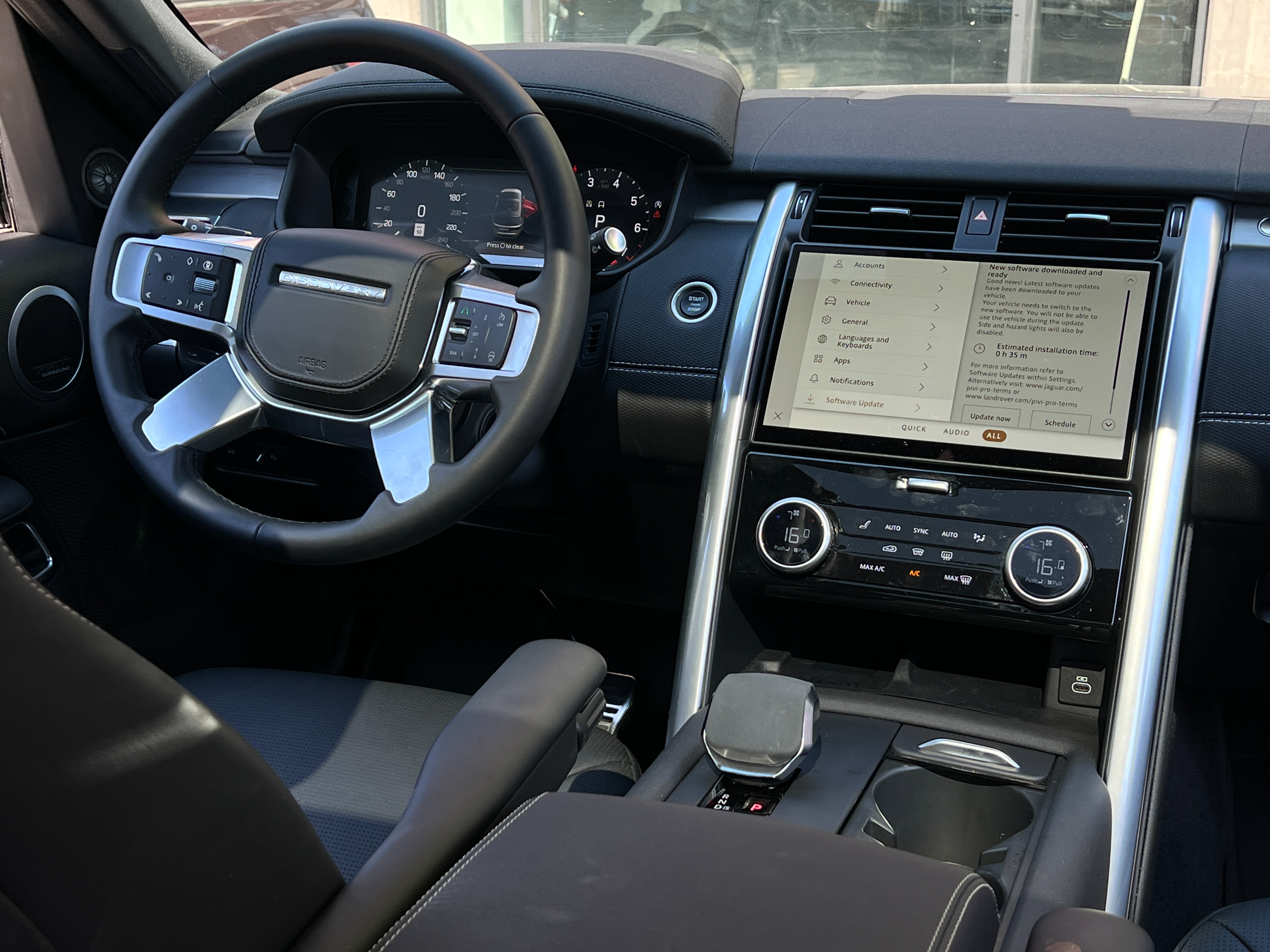 2024 Land Rover discovery p360 dynamic hse  - Image 14