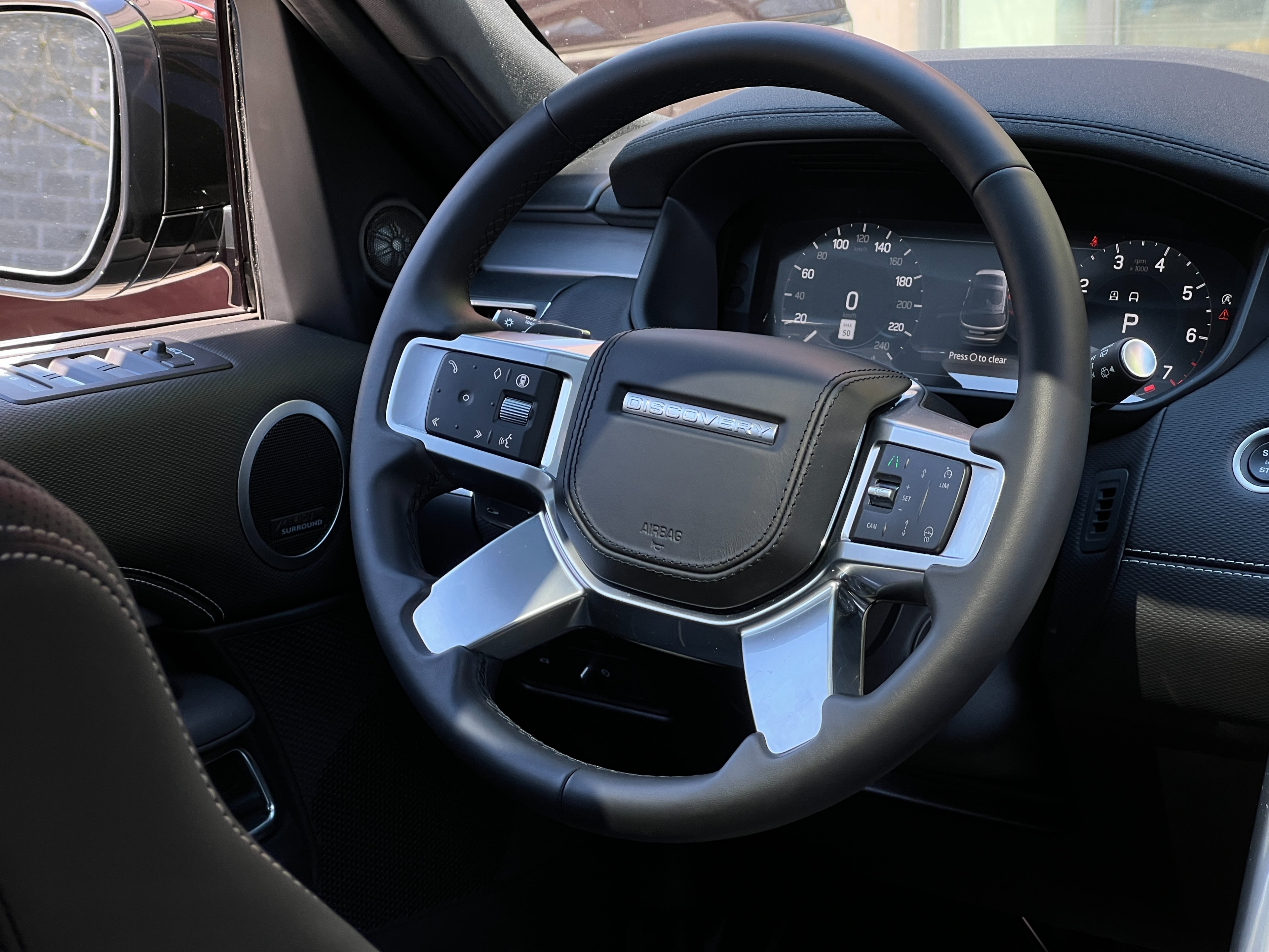 2024 Land Rover discovery p360 dynamic hse  - Image 13