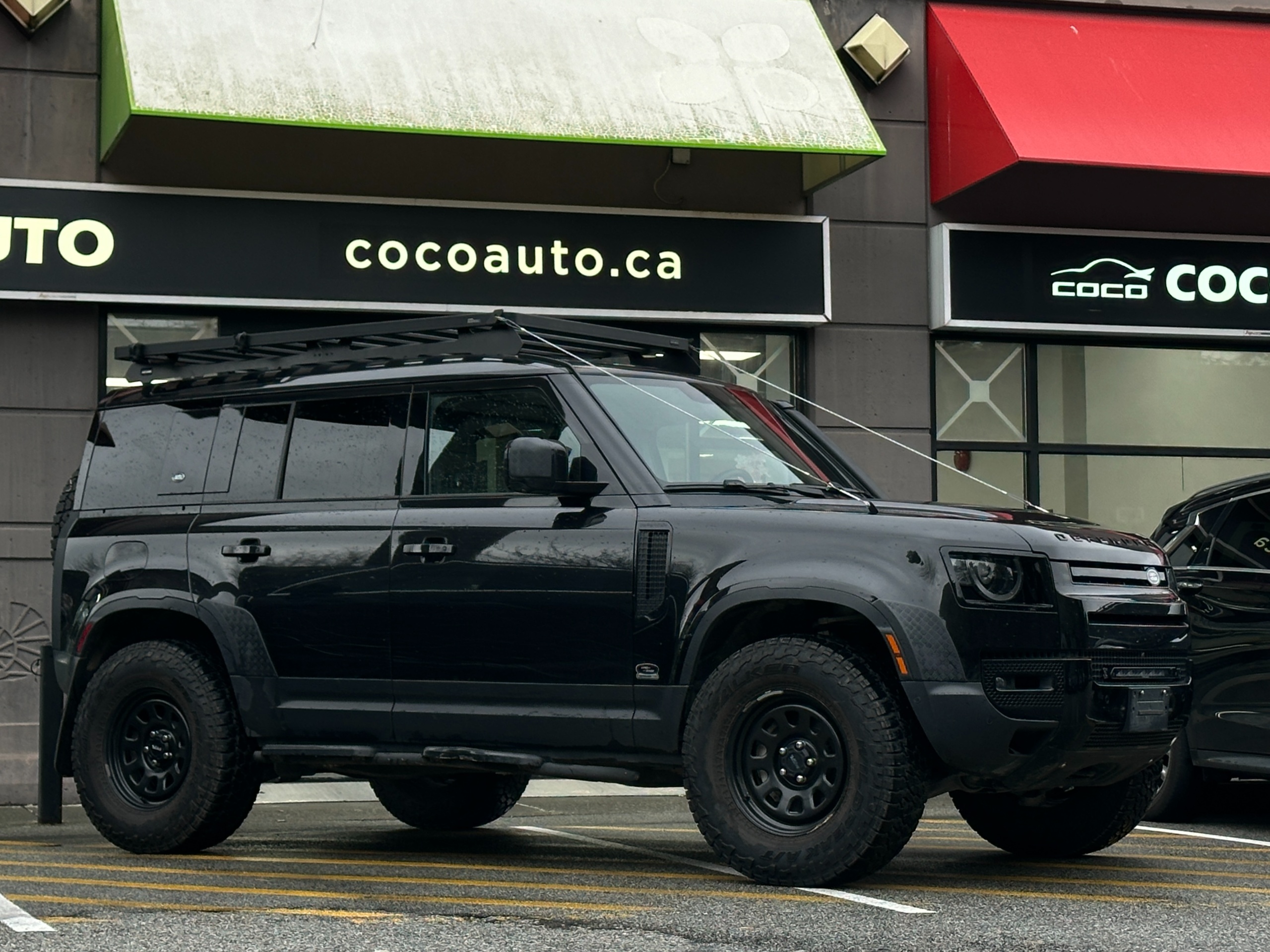 2020 Land Rover Defender - Image 2