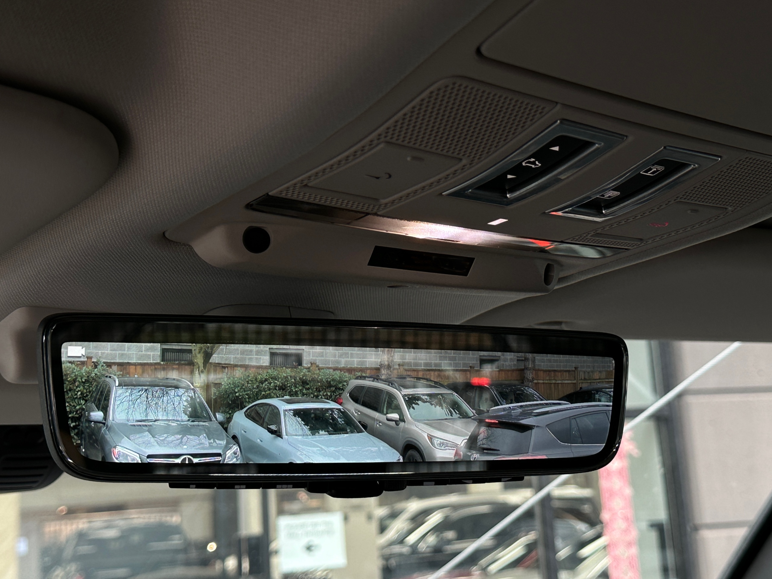 2020 Land Rover Defender - Image 18