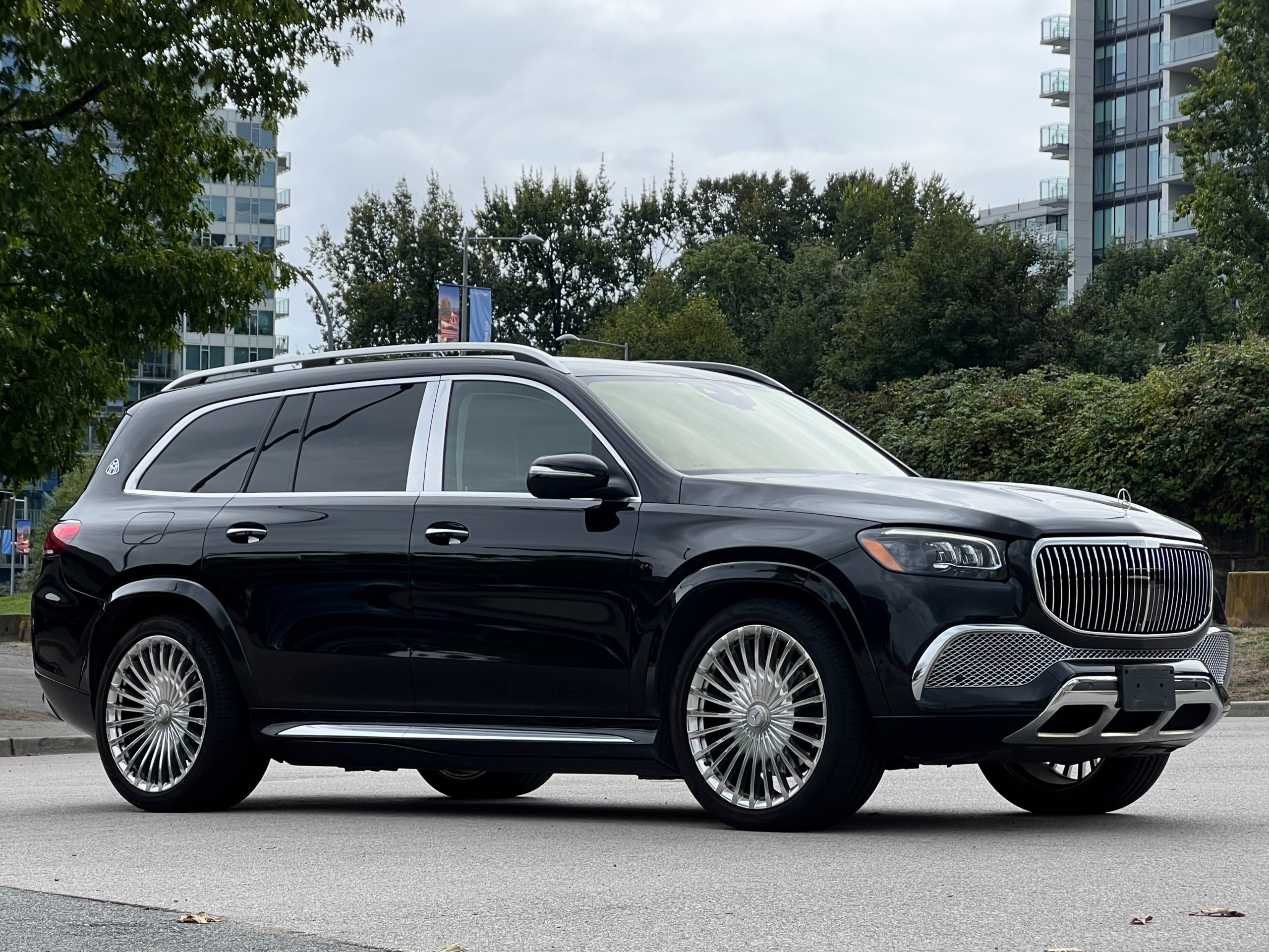 2021 Mercedes-Benz GLS600 Maybach - Image 2