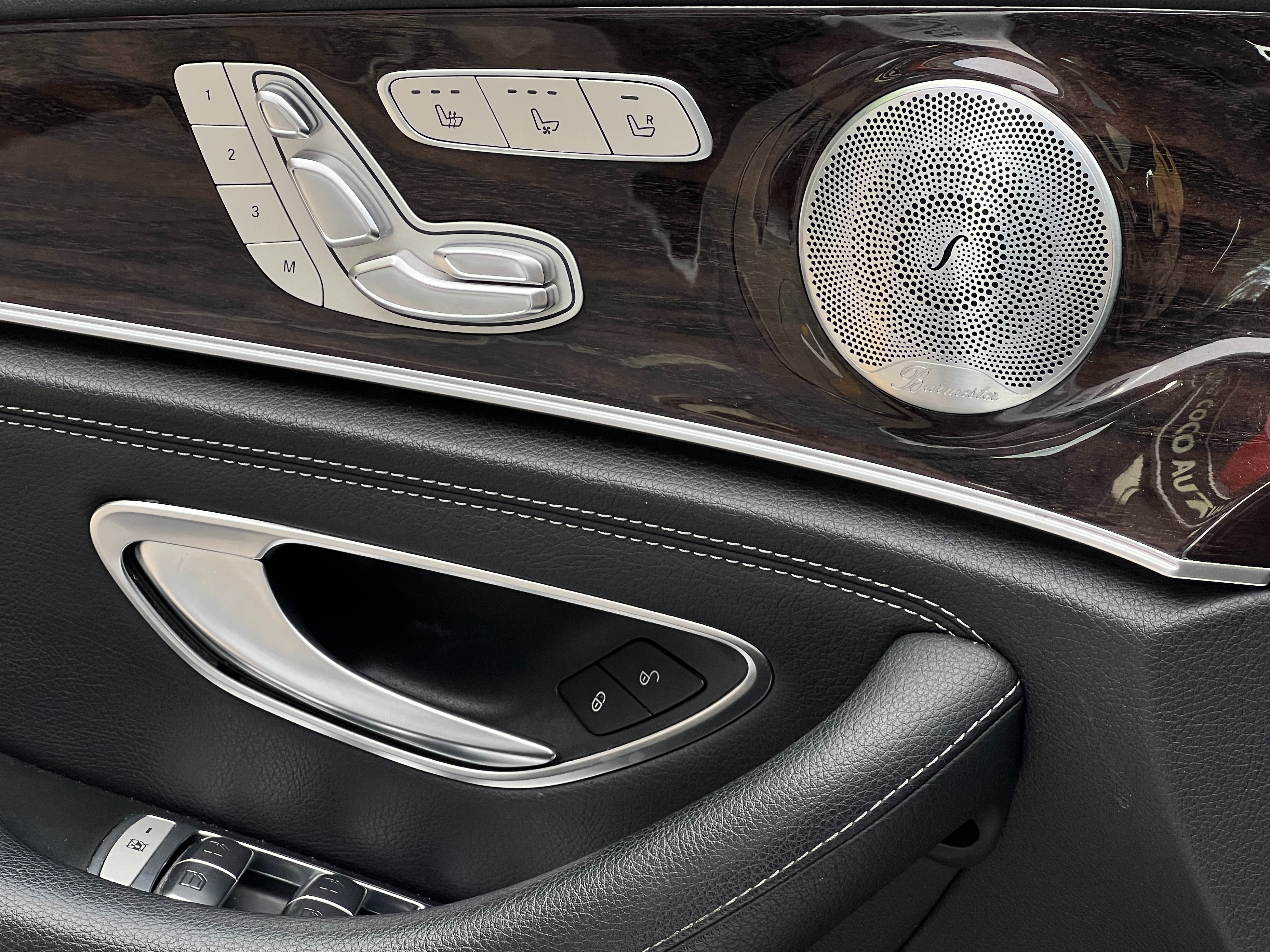 2018 Mercedes-Benz e400 4matic - Image 14