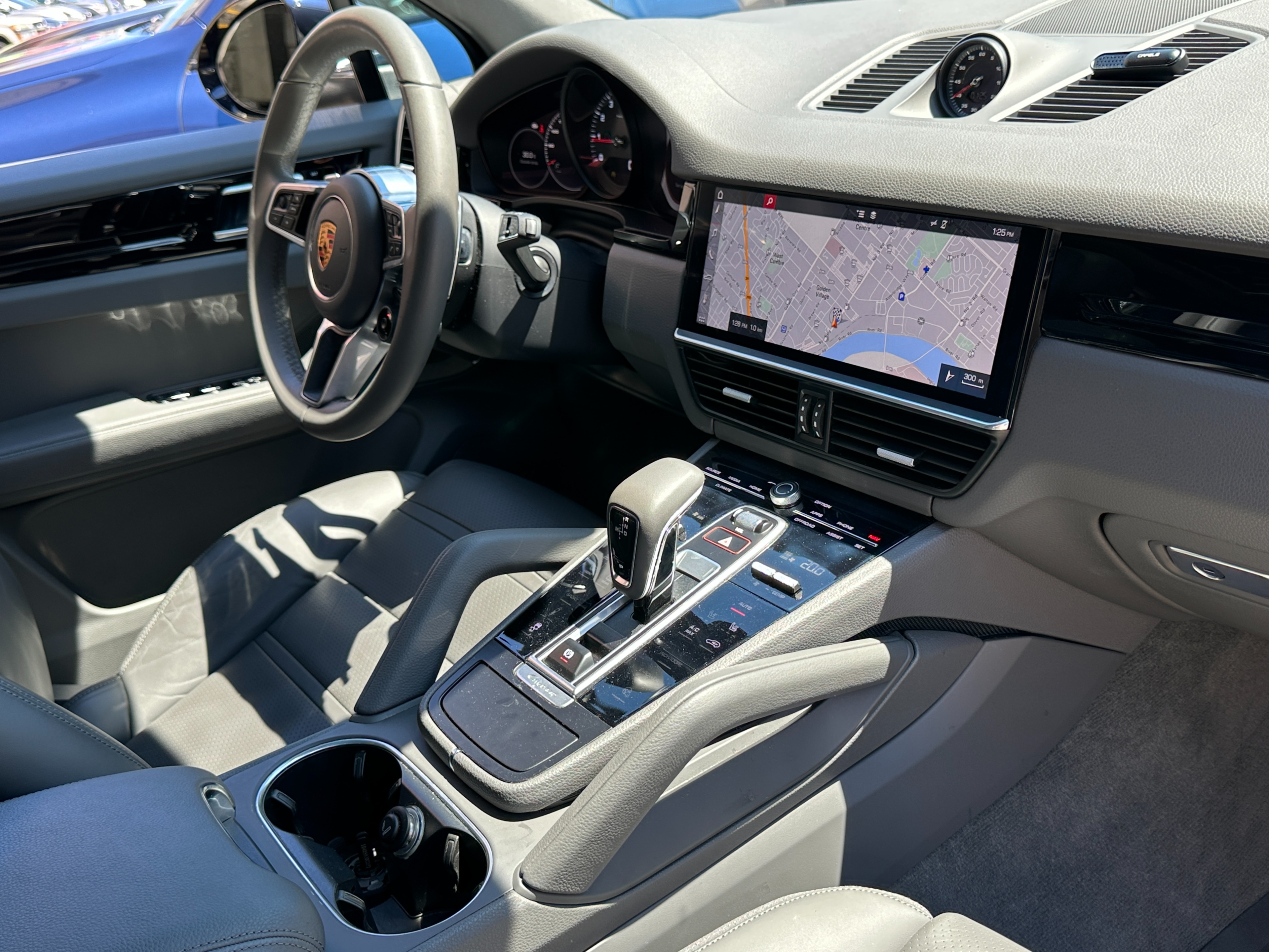 2019 Porsche Cayenne - Image 7