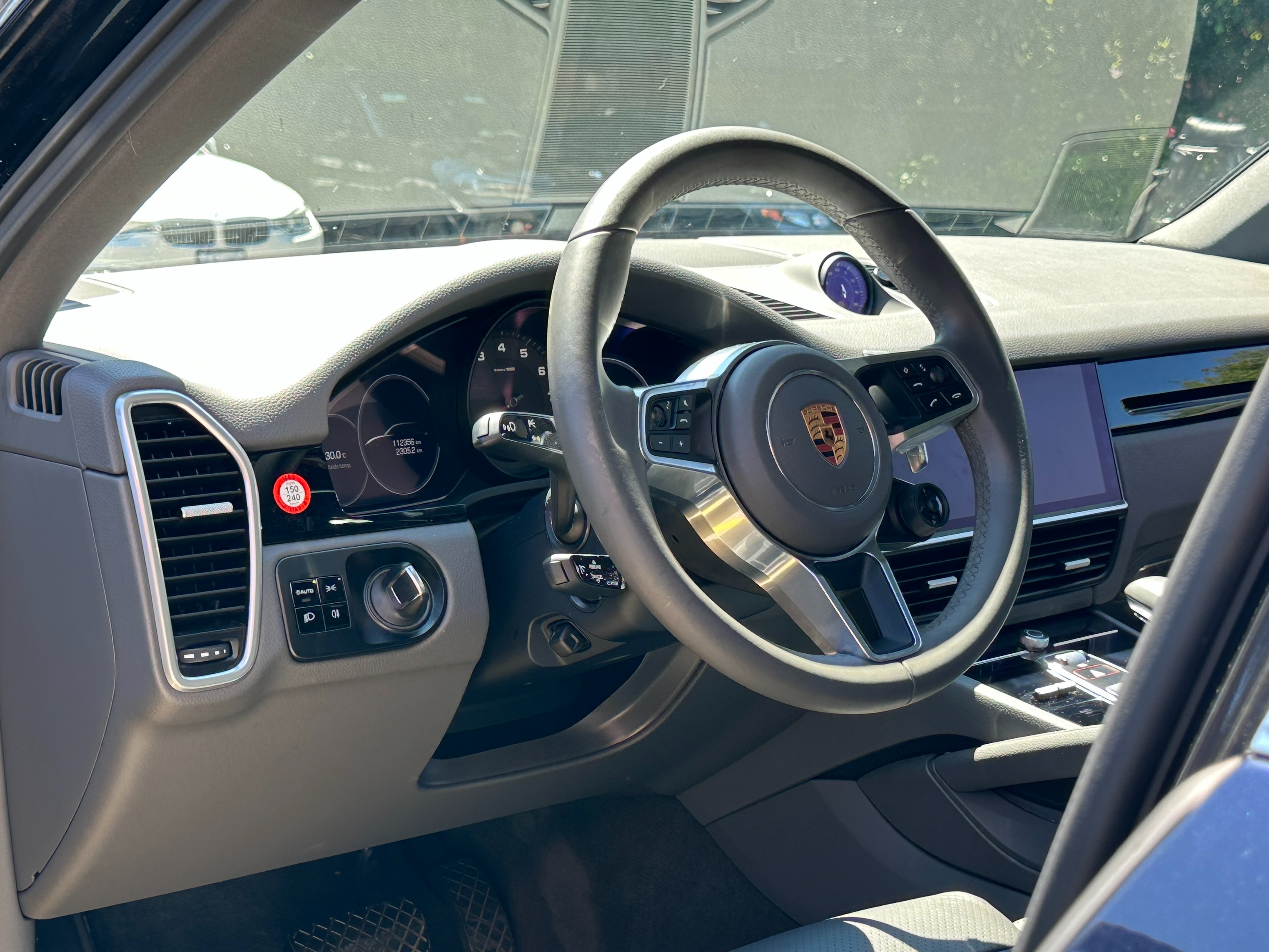 2019 Porsche Cayenne - Image 13