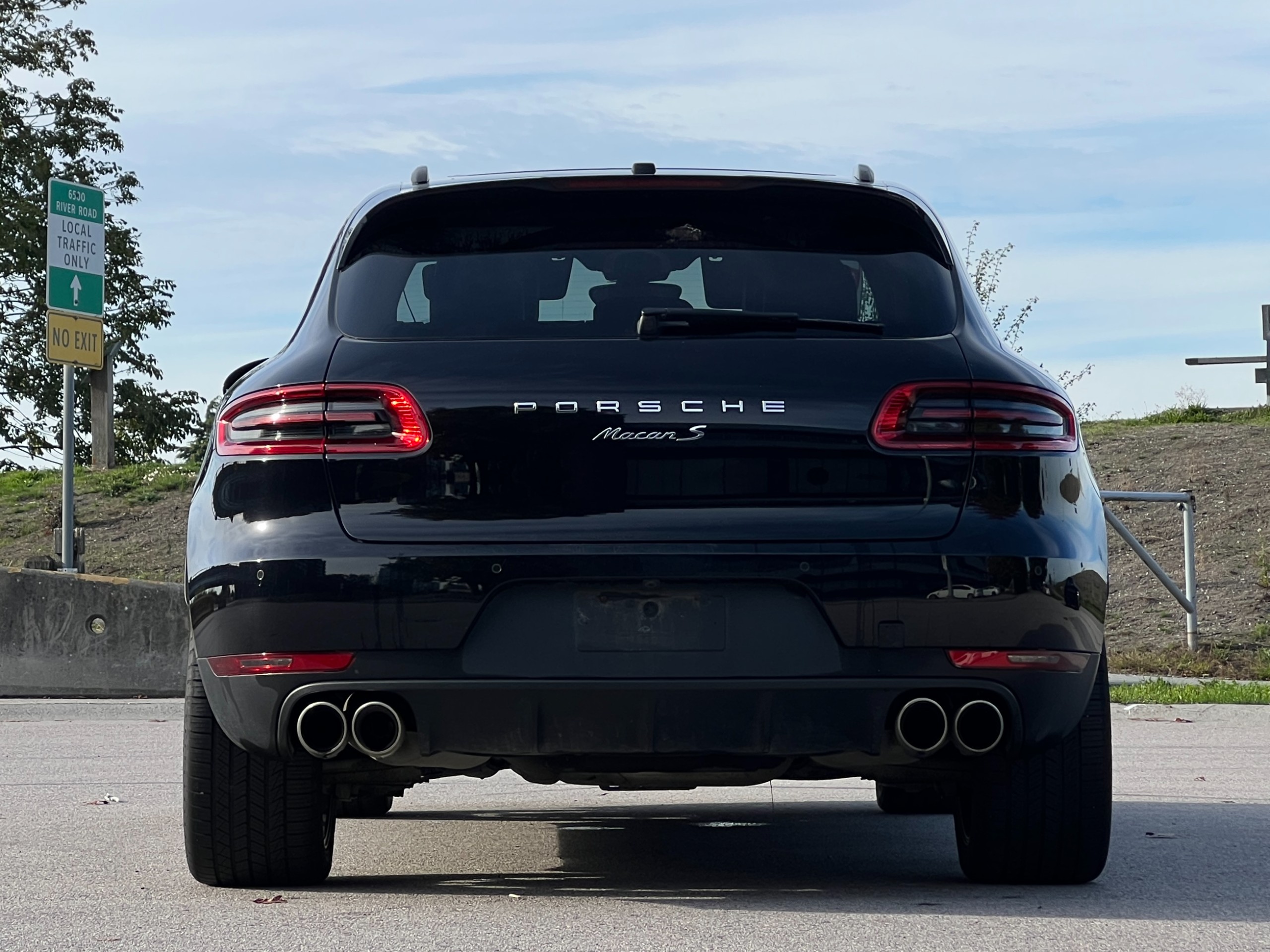2018 Porsche Macan s | BC Local - Image 7