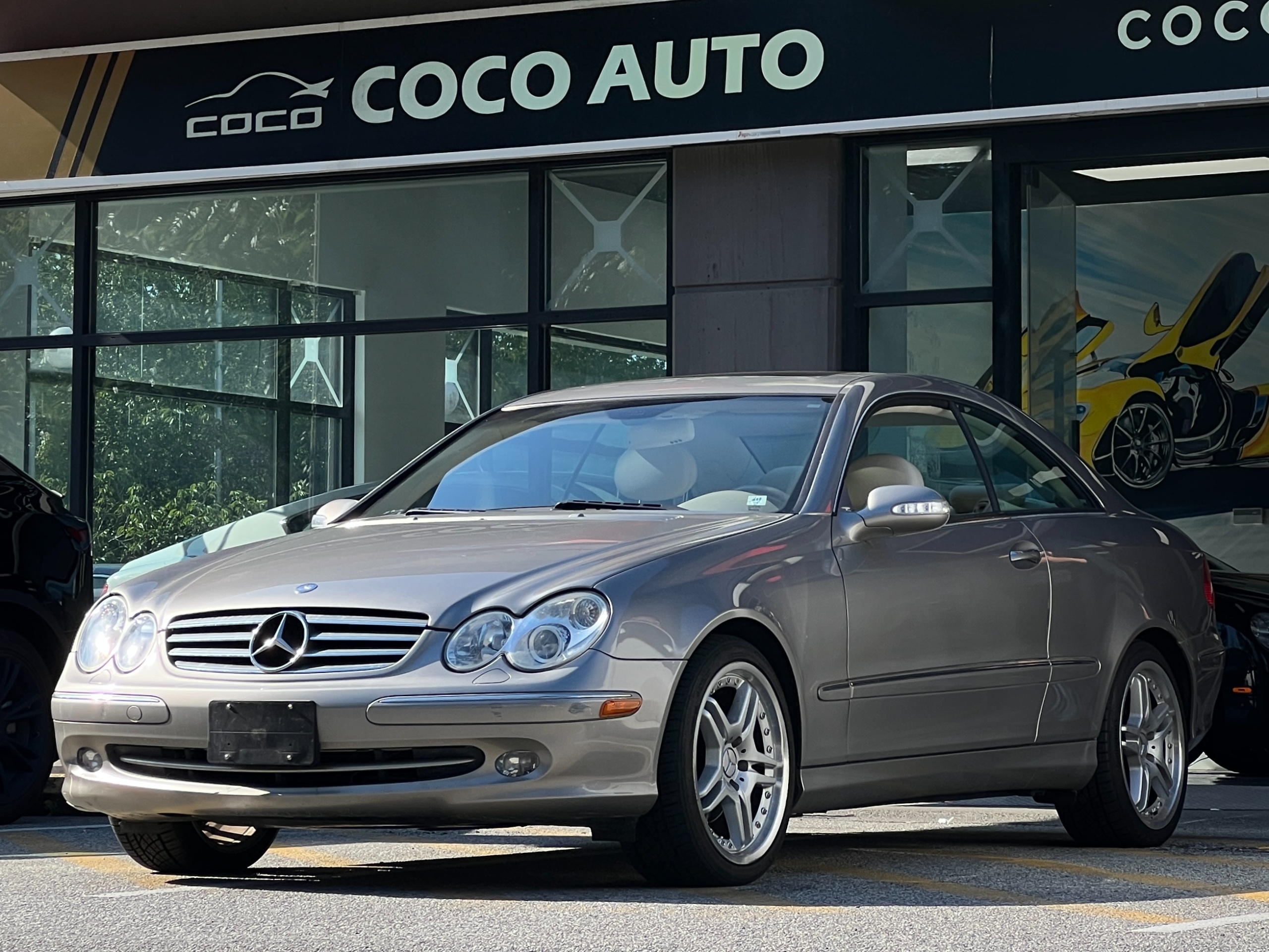 2003 Mercedes-Benz CLK320 - Image 4