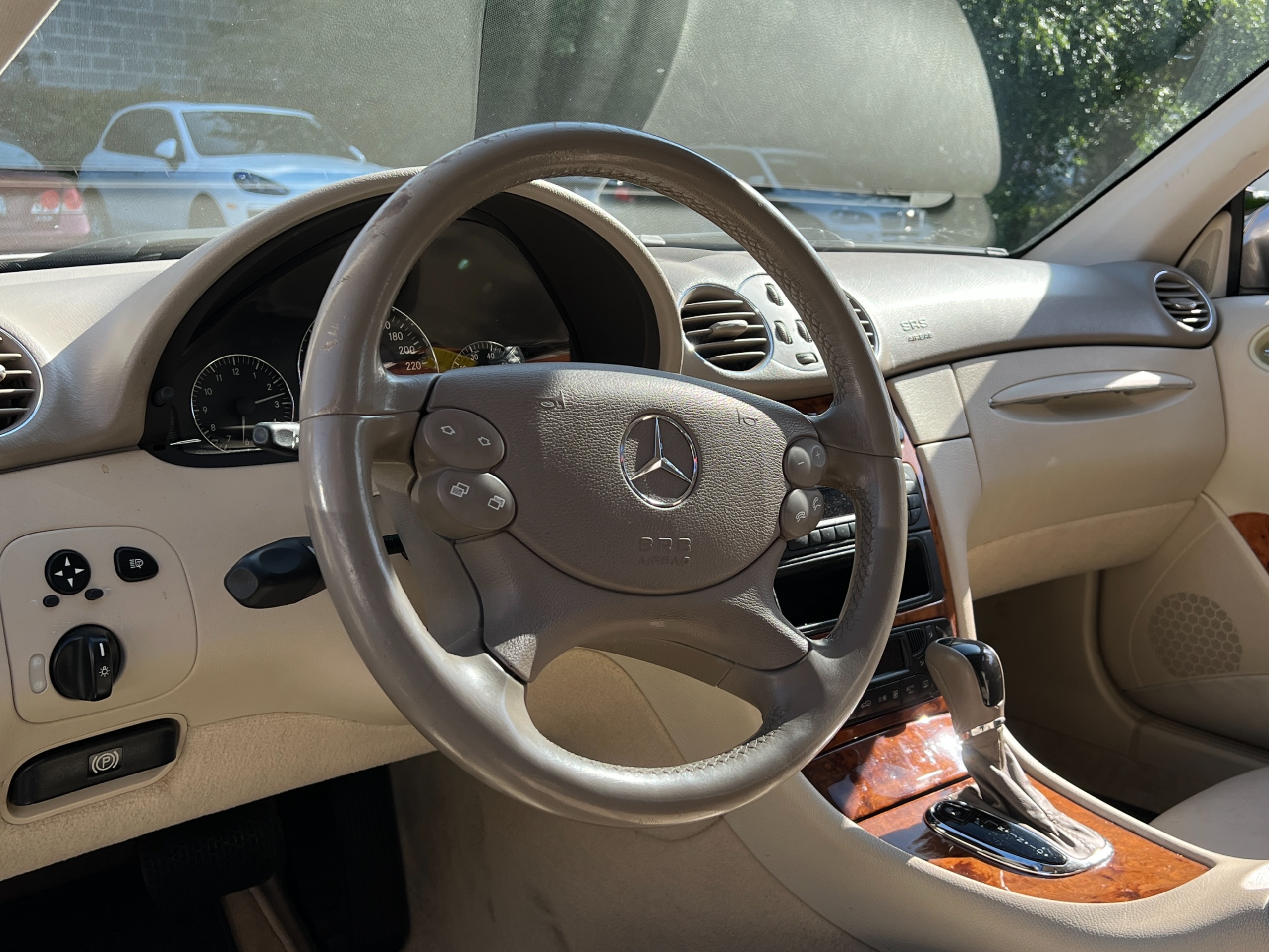 2003 Mercedes-Benz CLK320 - Image 10