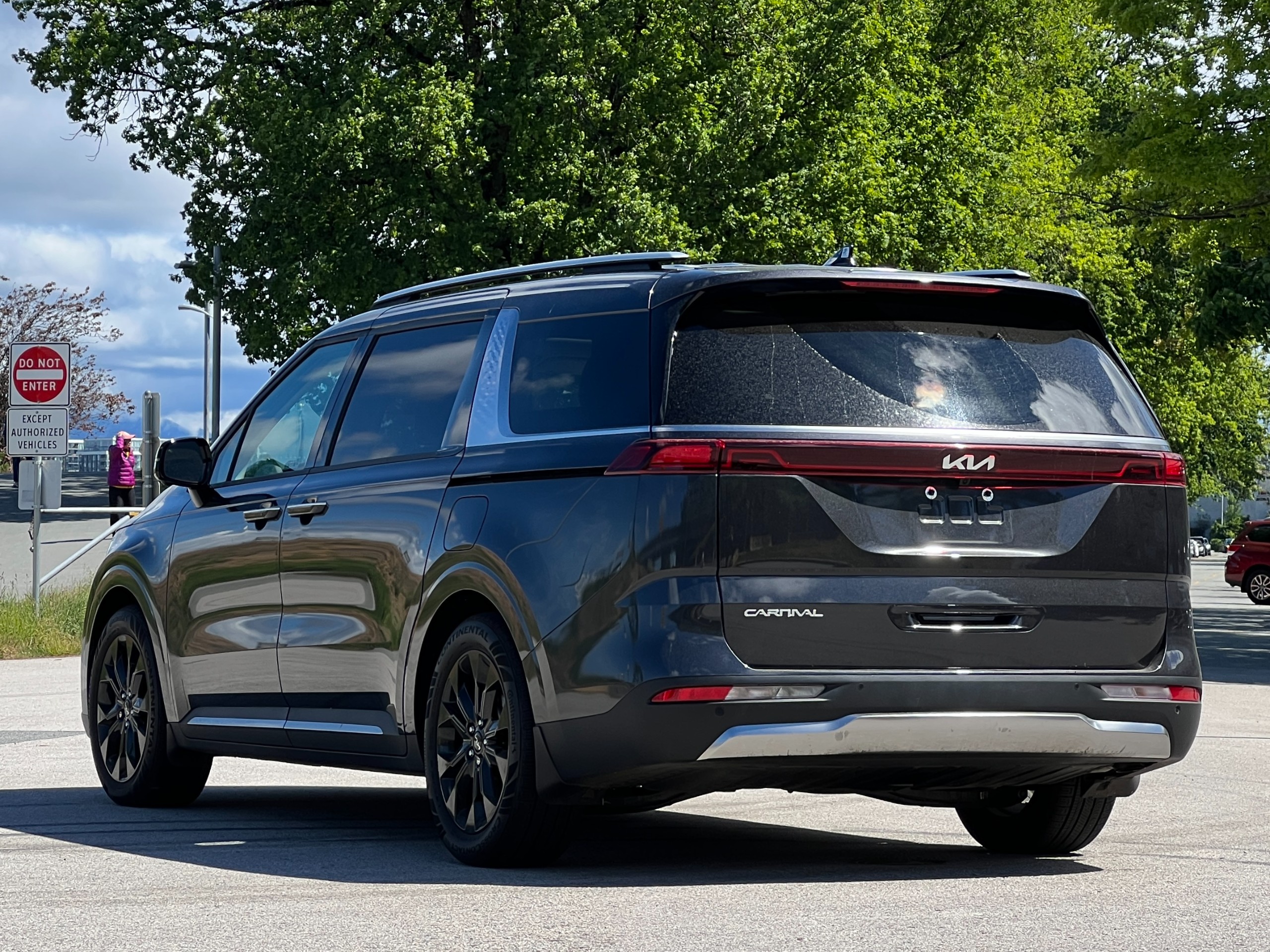 2023 Kia Carnival SX | No accident | BC Local - Image 6