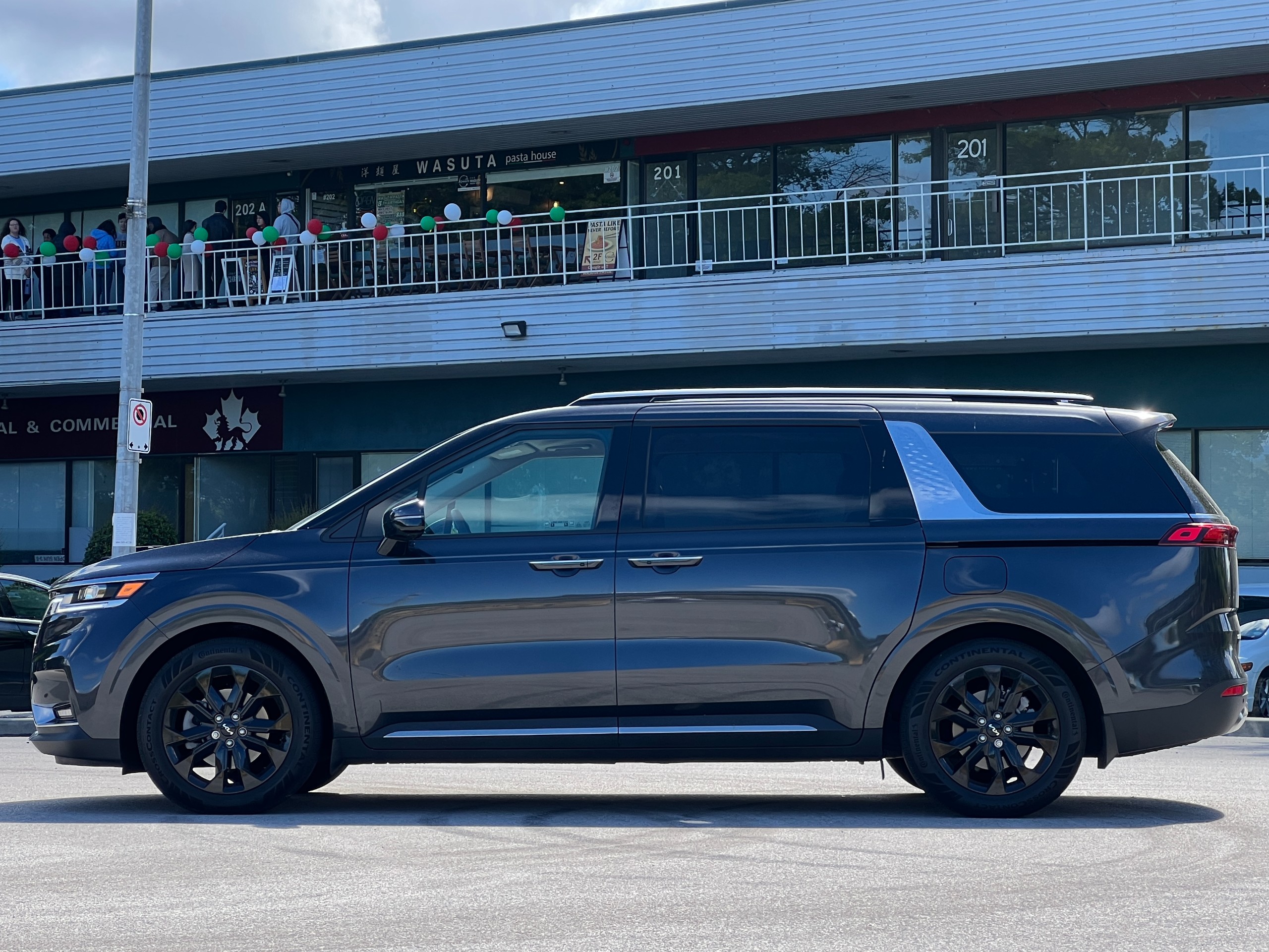 2023 Kia Carnival SX | No accident | BC Local - Image 4