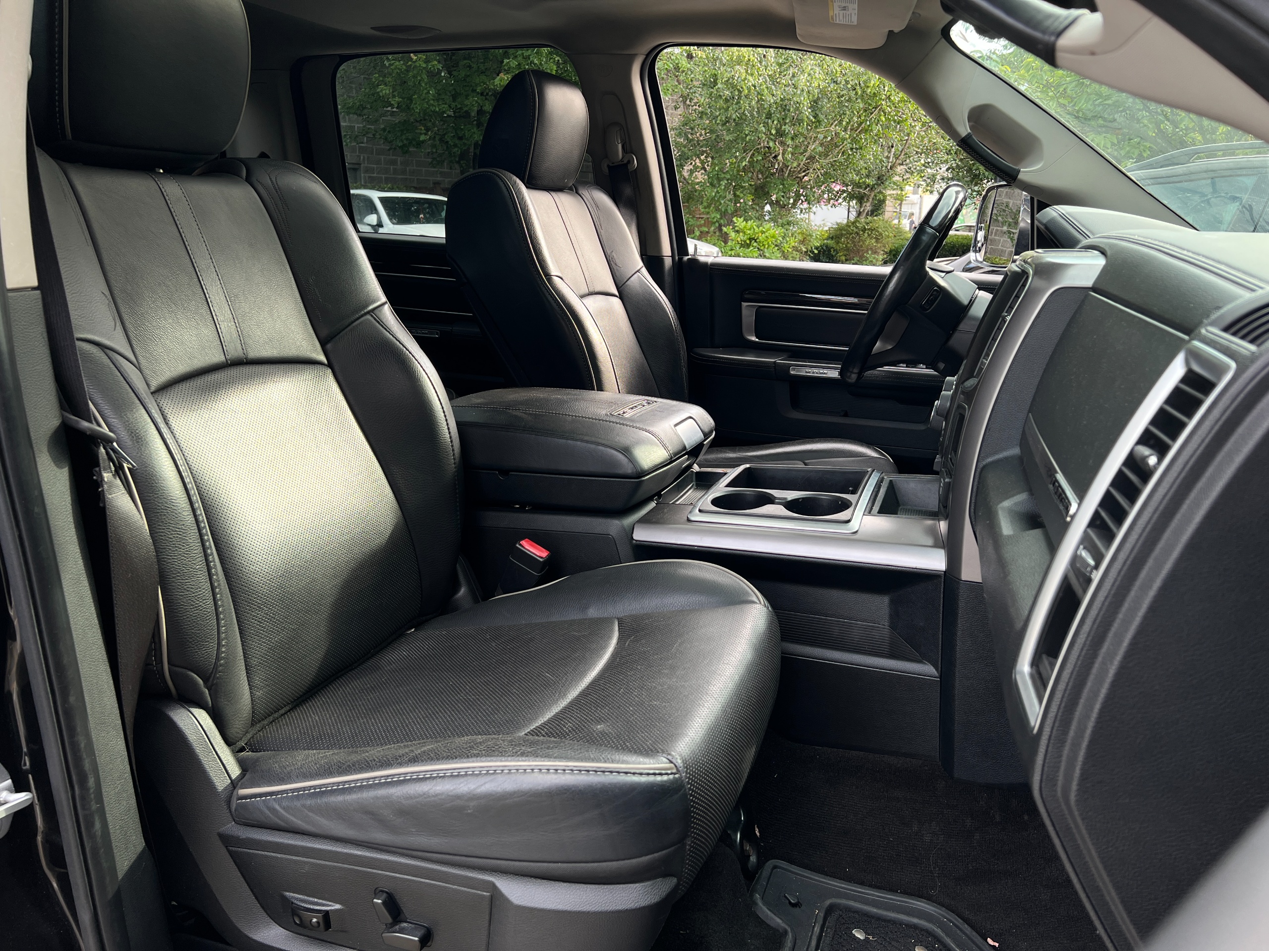 2015 Ram 1500 - Image 10