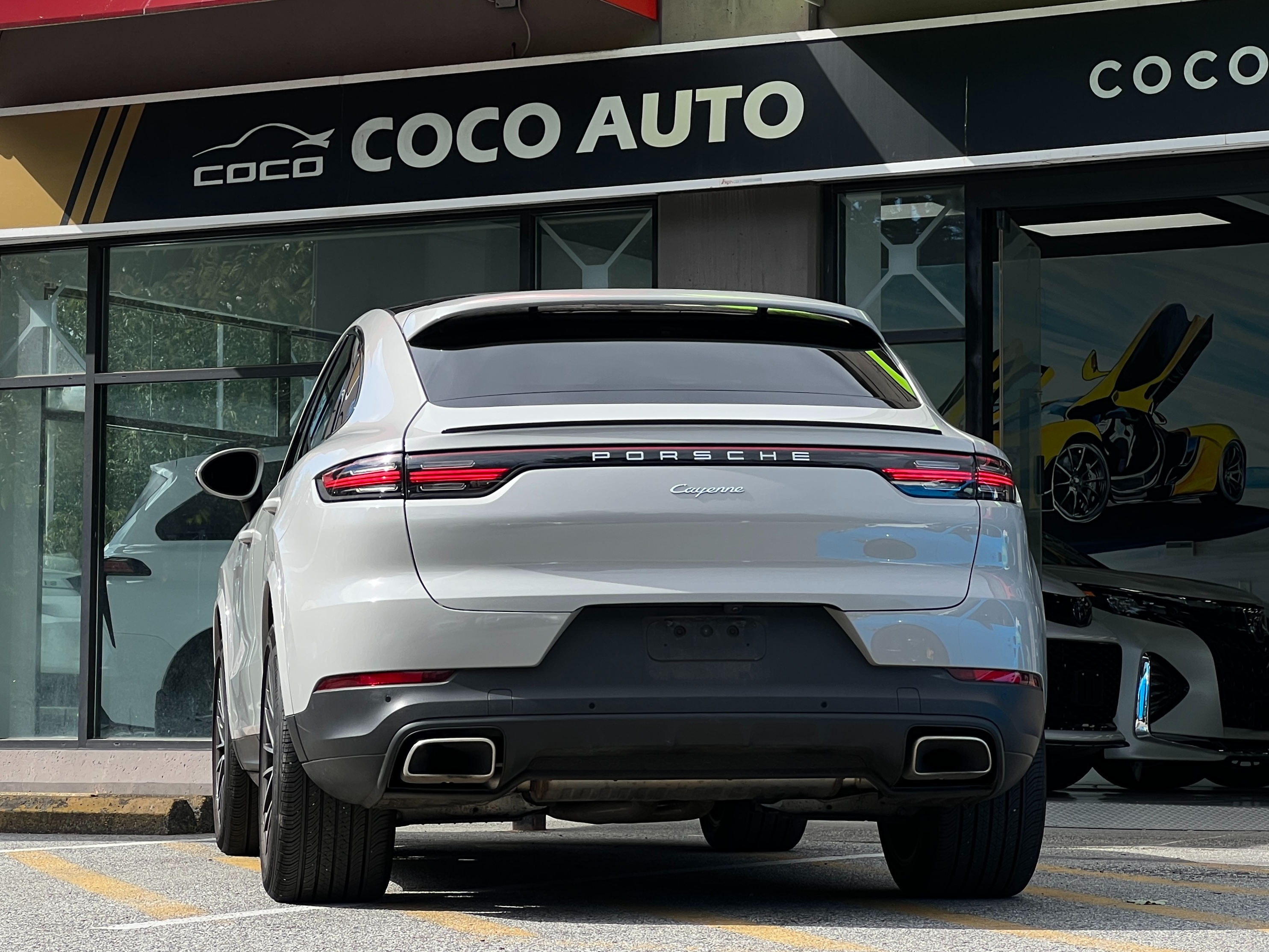 2020 Porsche Cayenne - Image 5