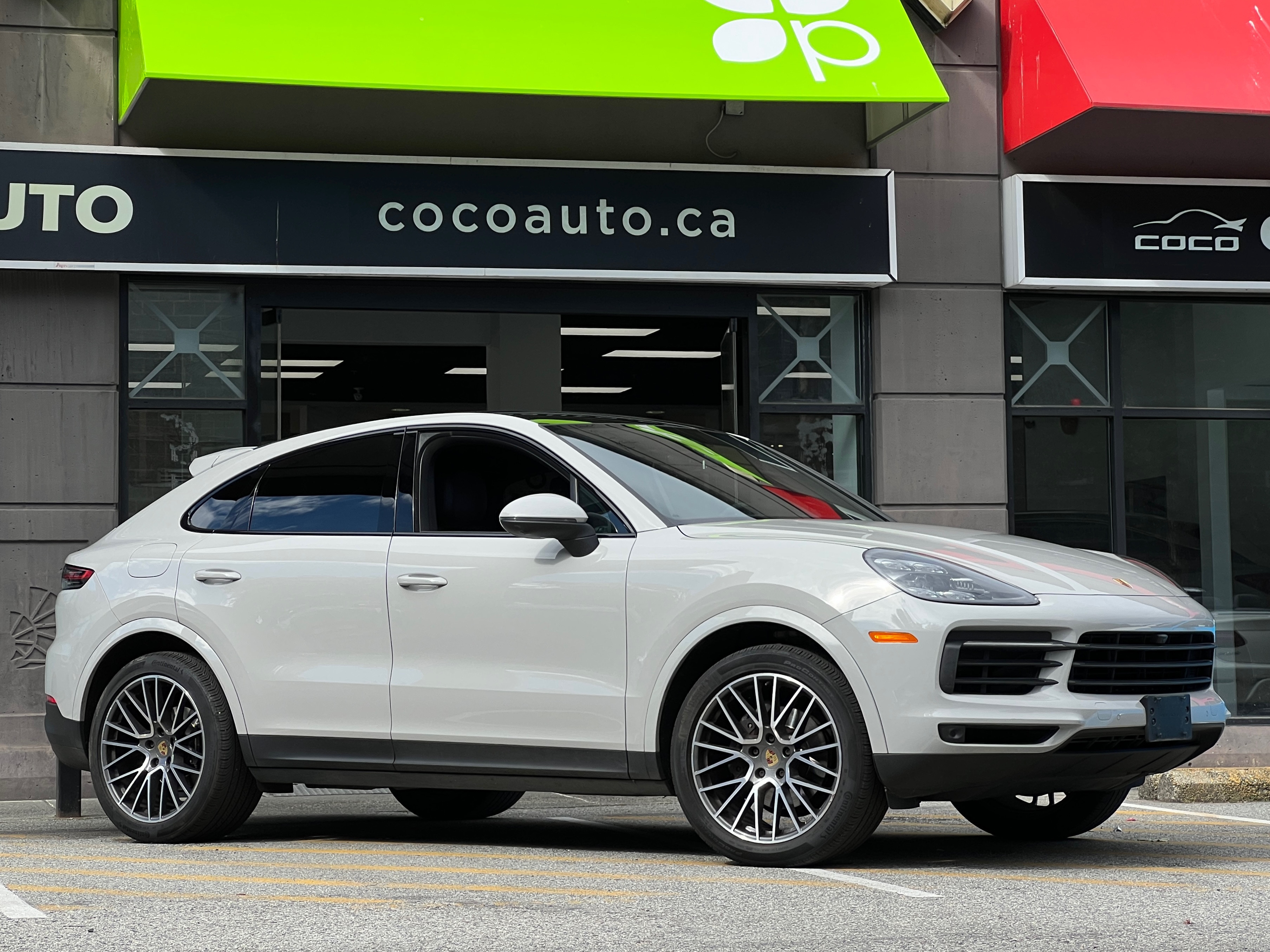 2020 Porsche Cayenne - Image 2