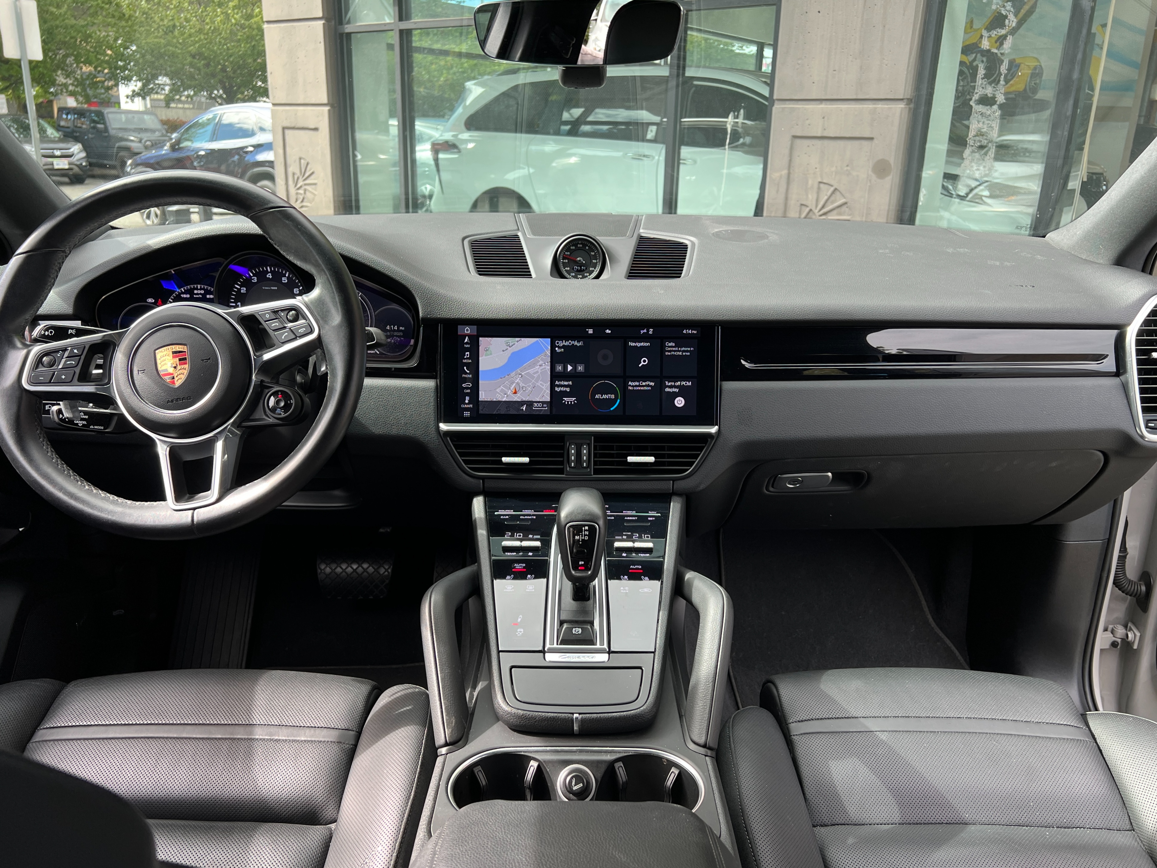 2020 Porsche Cayenne - Image 12