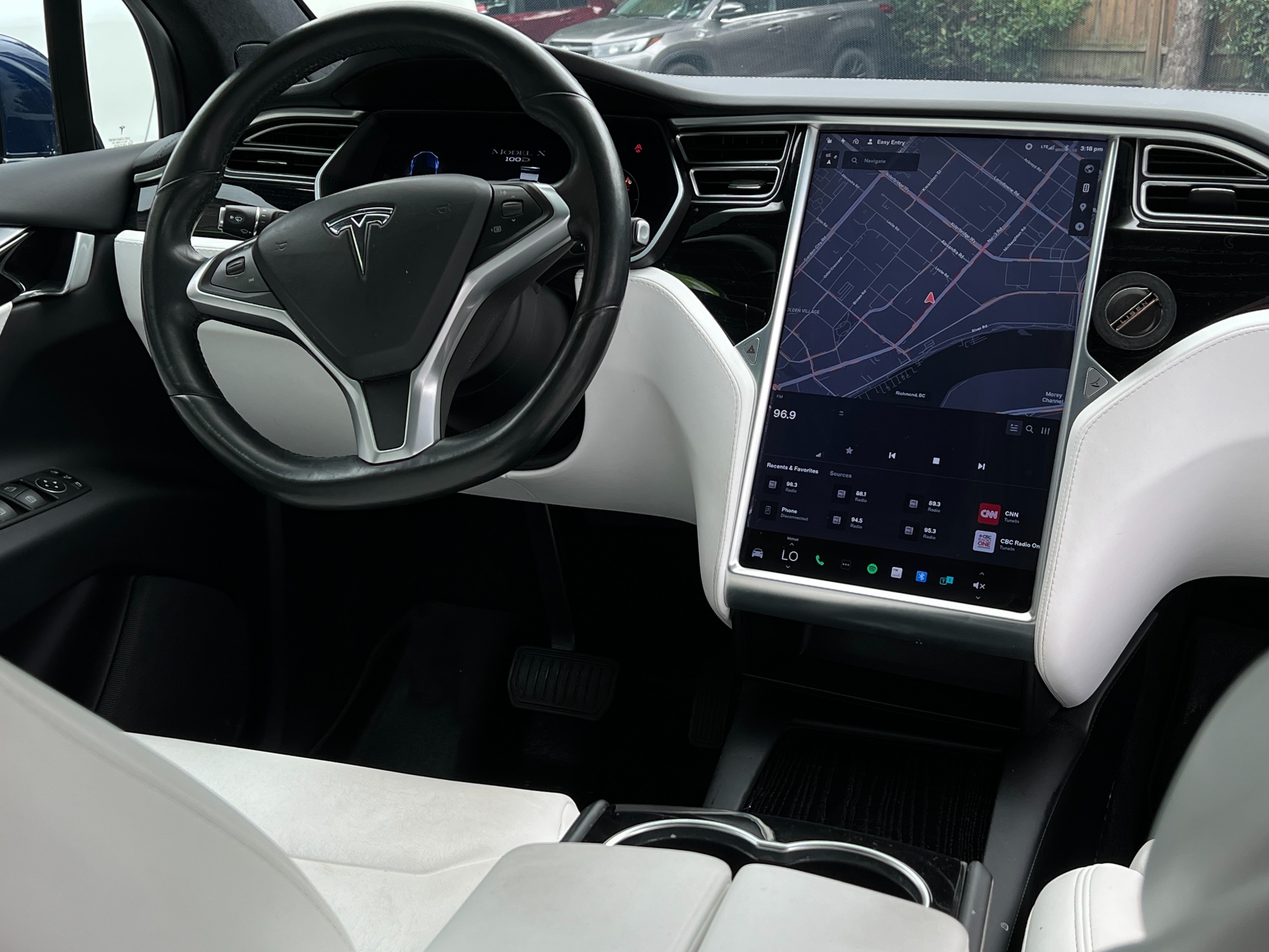 2017 Tesla model x 100D|No accident - Image 11