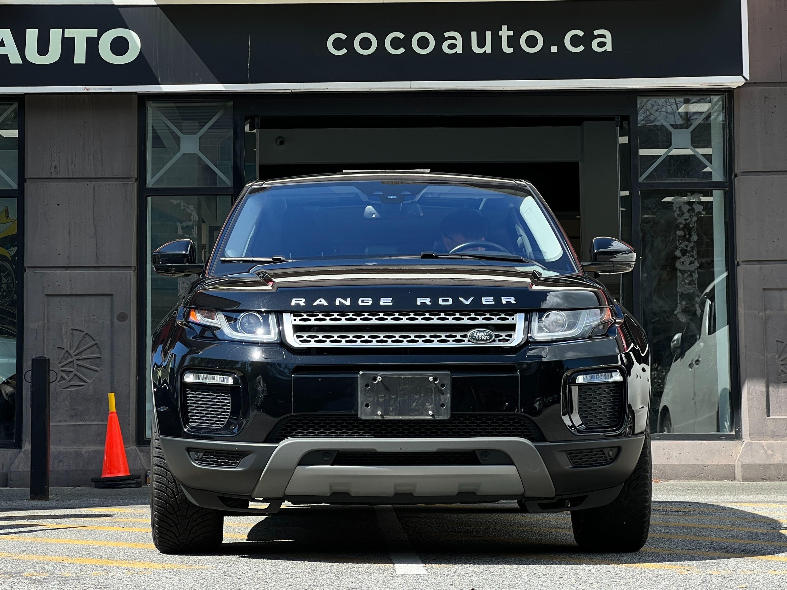 2018 Land Rover Range Rover - Image 3