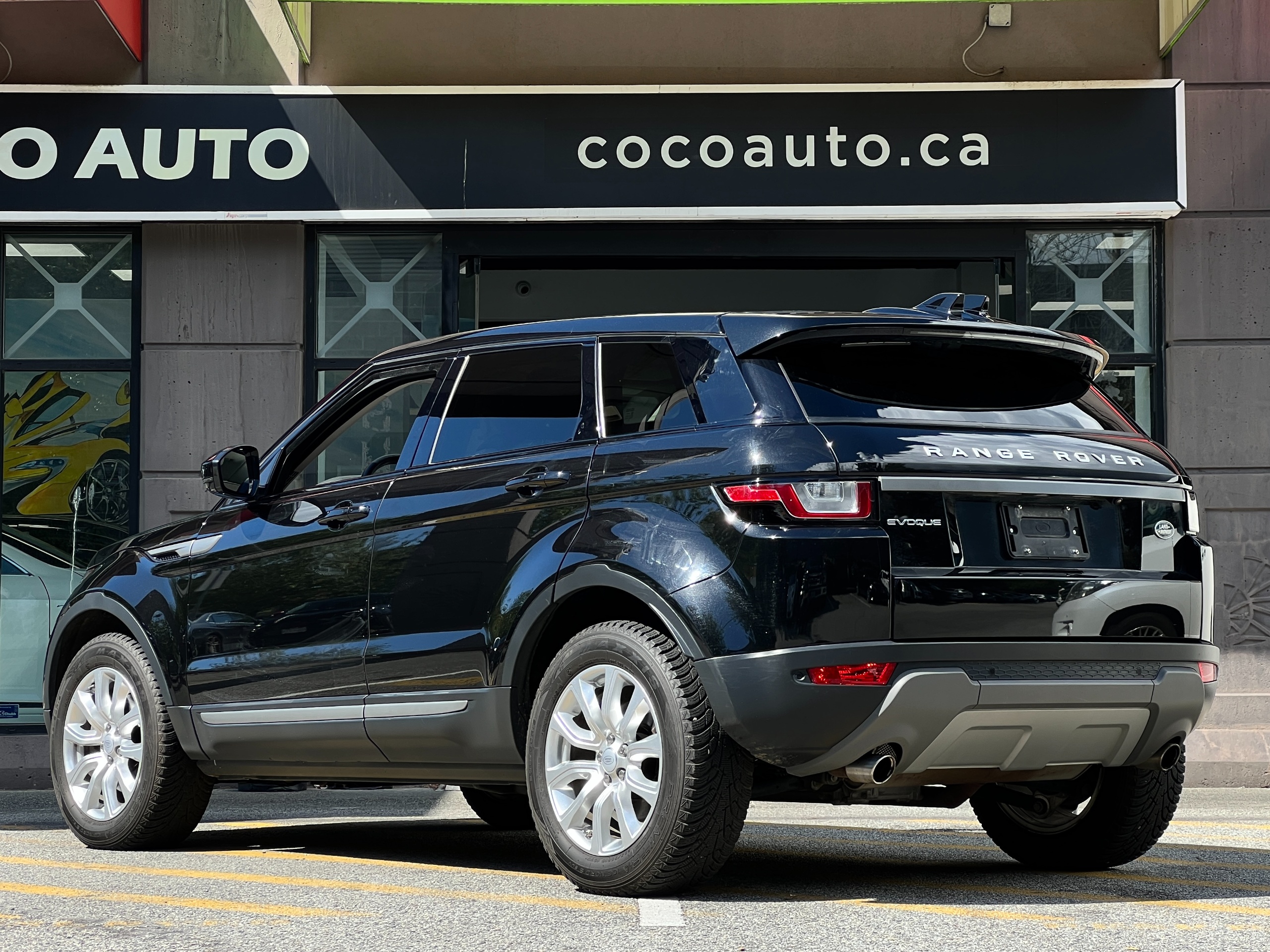 2018 Land Rover Range Rover - Image 5