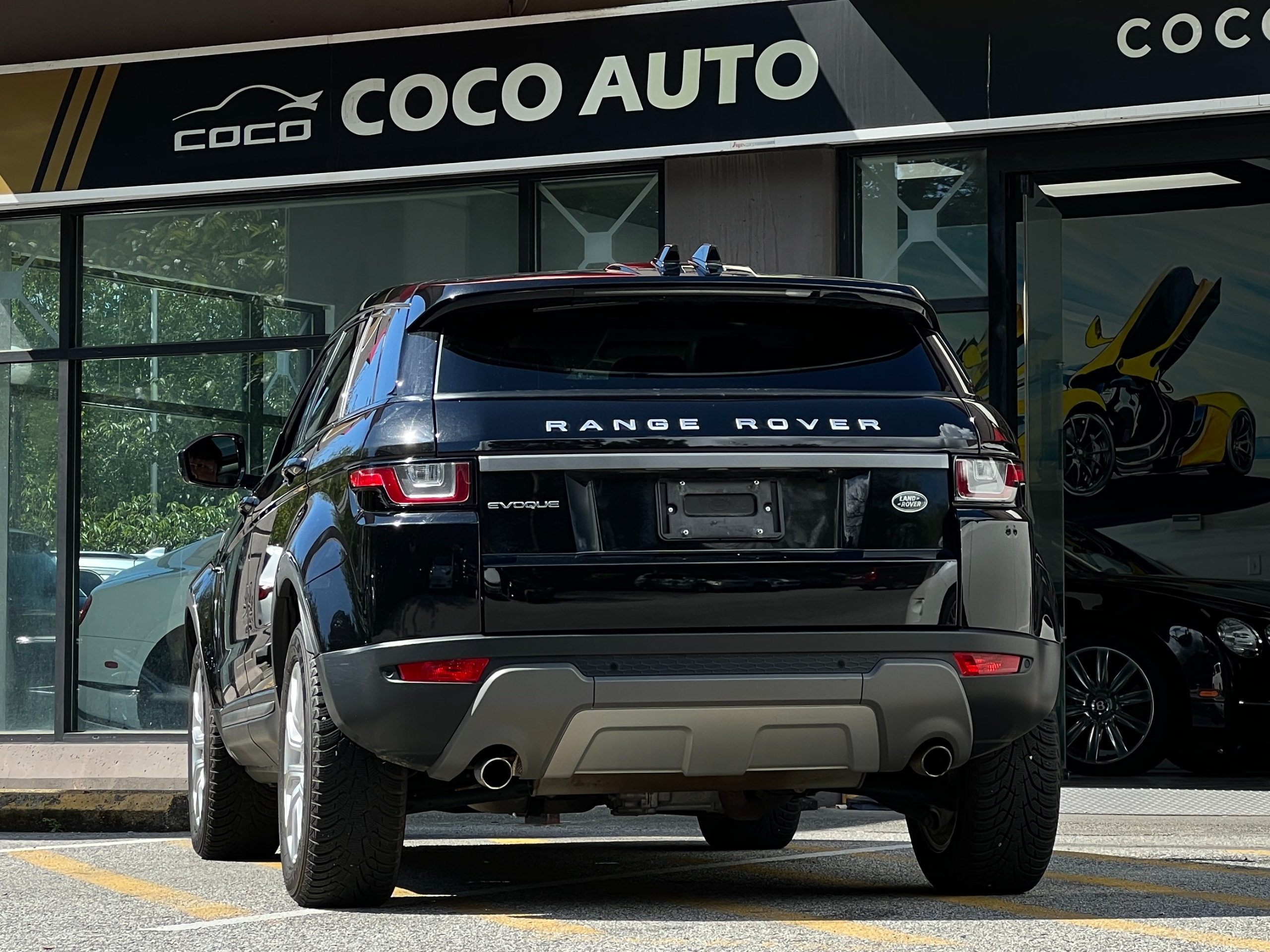 2018 Land Rover Range Rover - Image 7