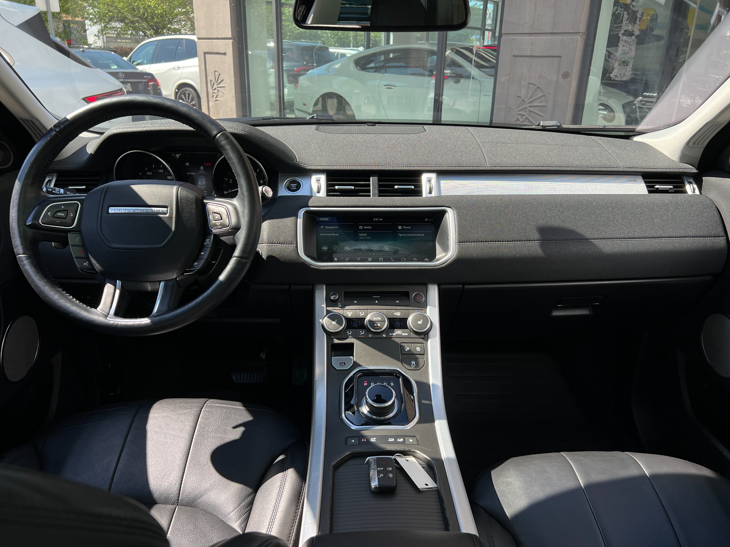 2018 Land Rover Range Rover - Image 13