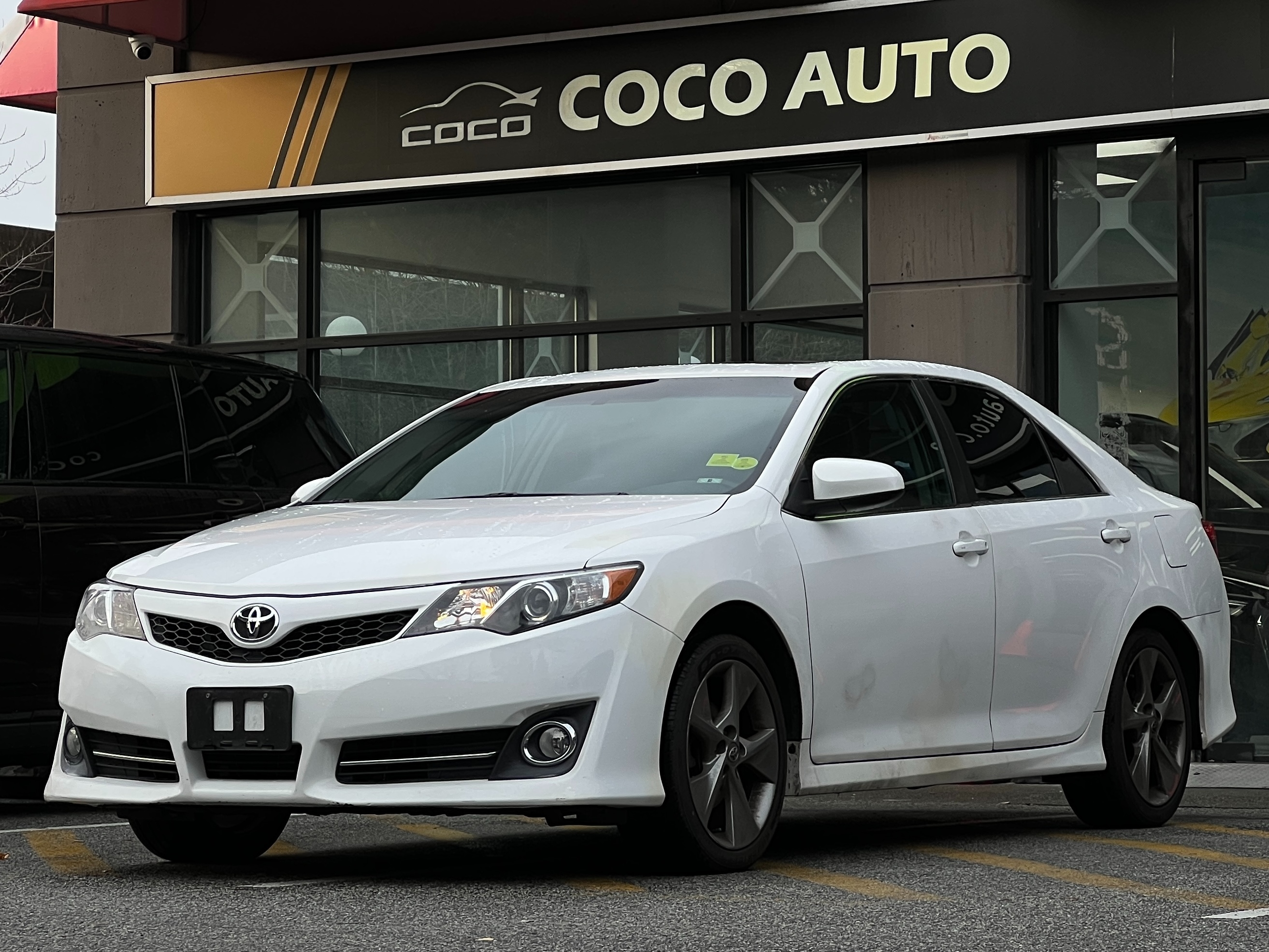 2012 Toyota Camry |BC Local - Image 4