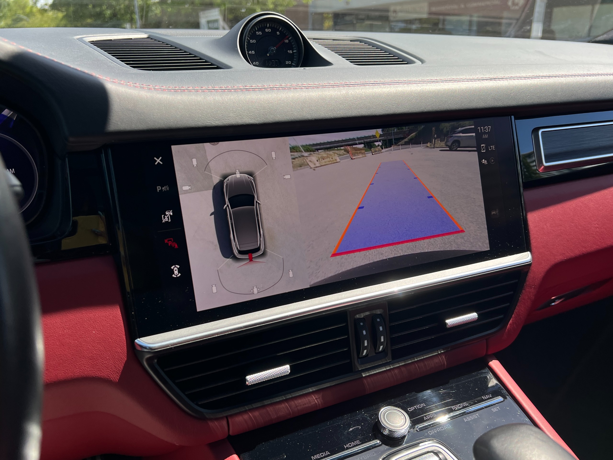 2022 Porsche cayenne gts |No accident - Image 10
