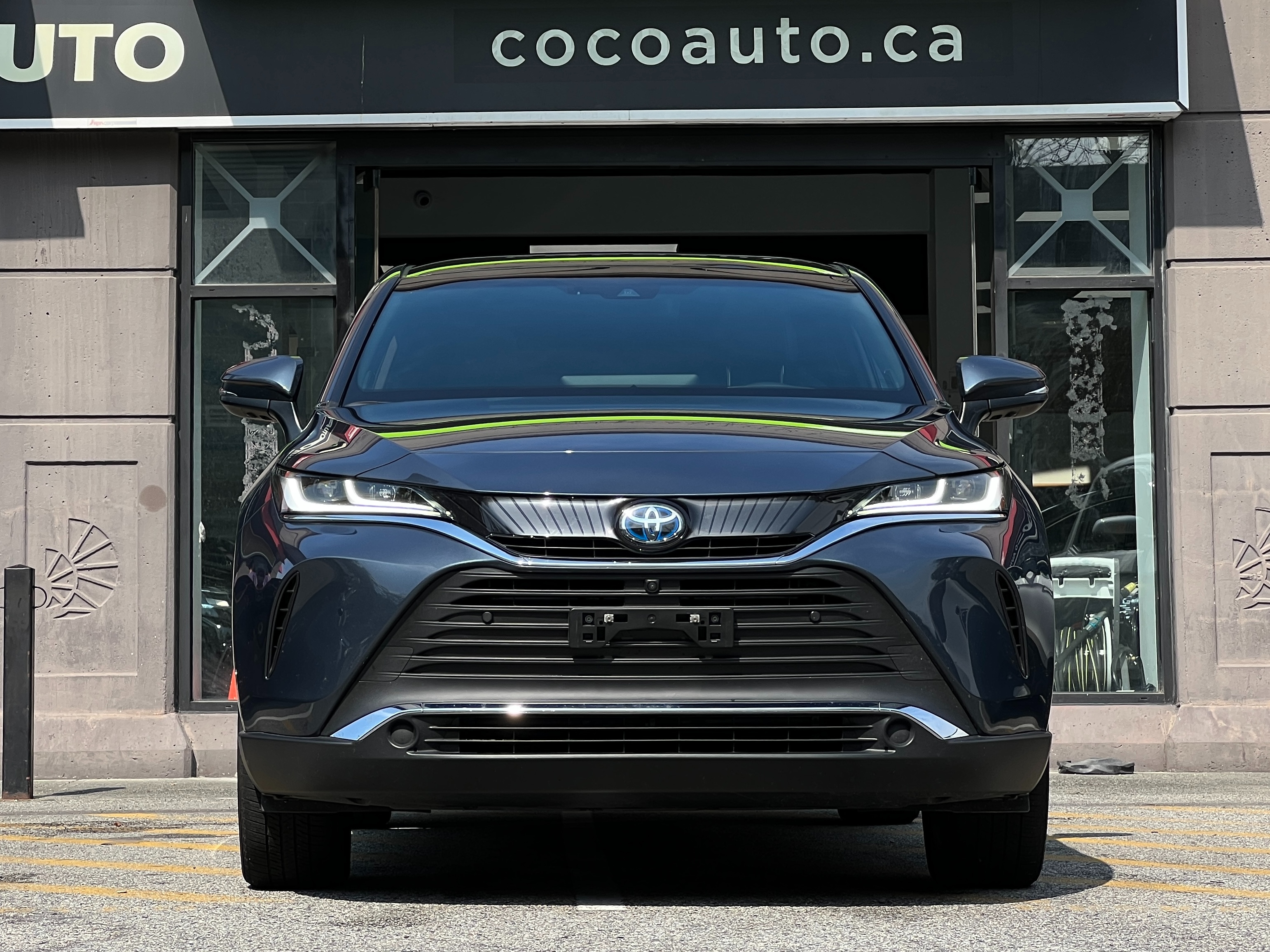 2021 Toyota Venza Limited hybrid - Image 3