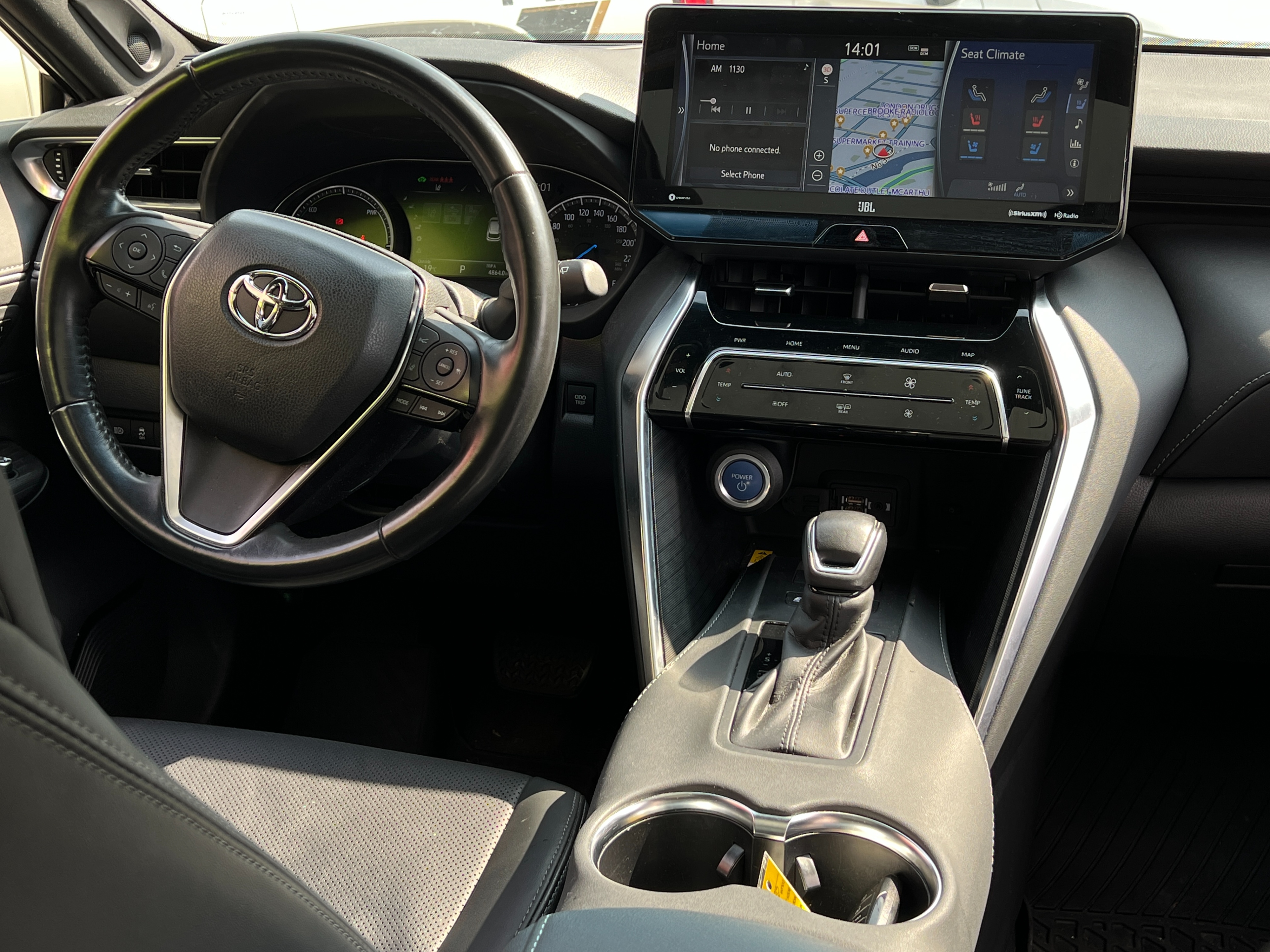 2021 Toyota Venza Limited hybrid - Image 16