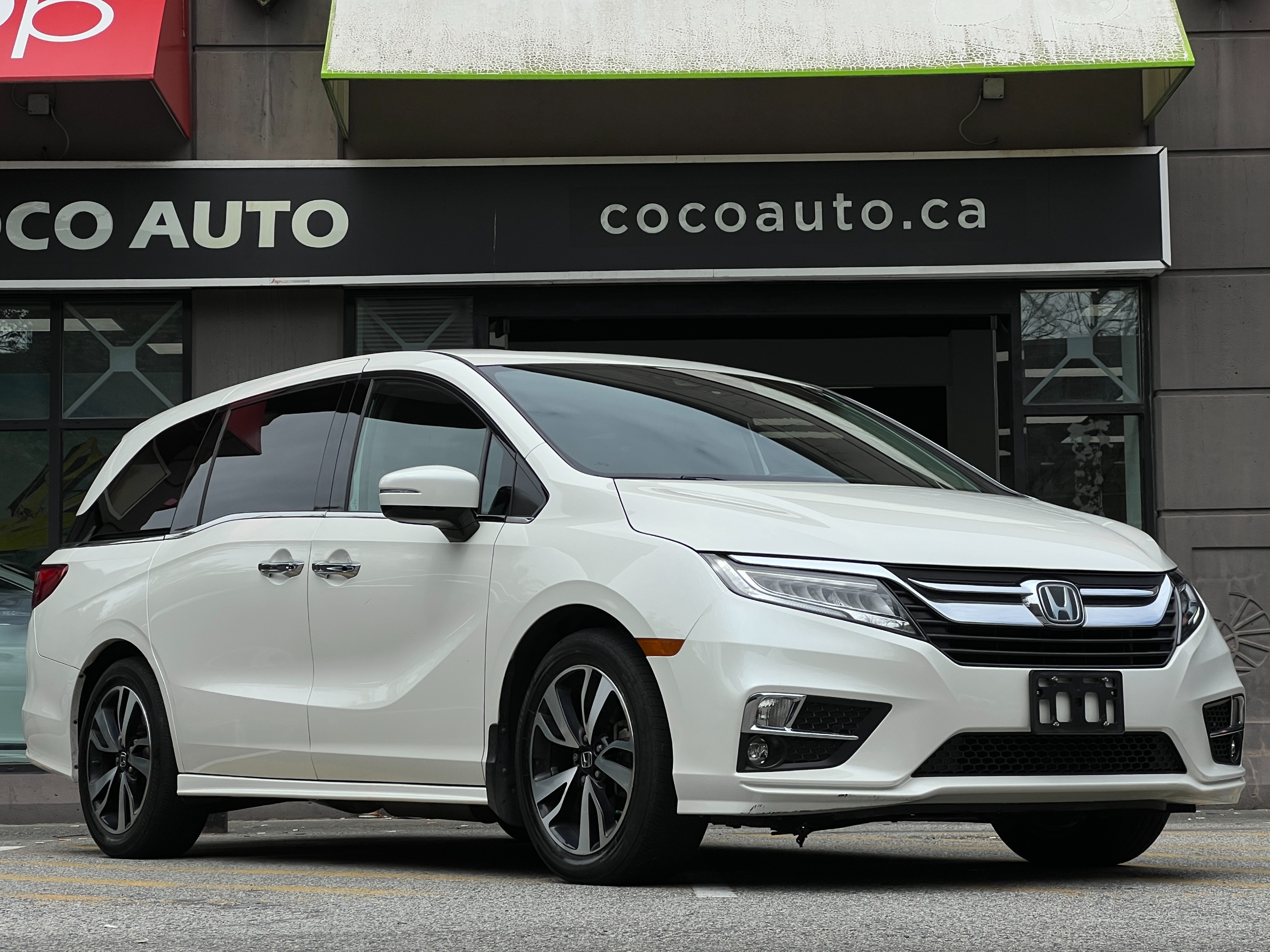 2019 Honda Odyssey Touring - Image 1