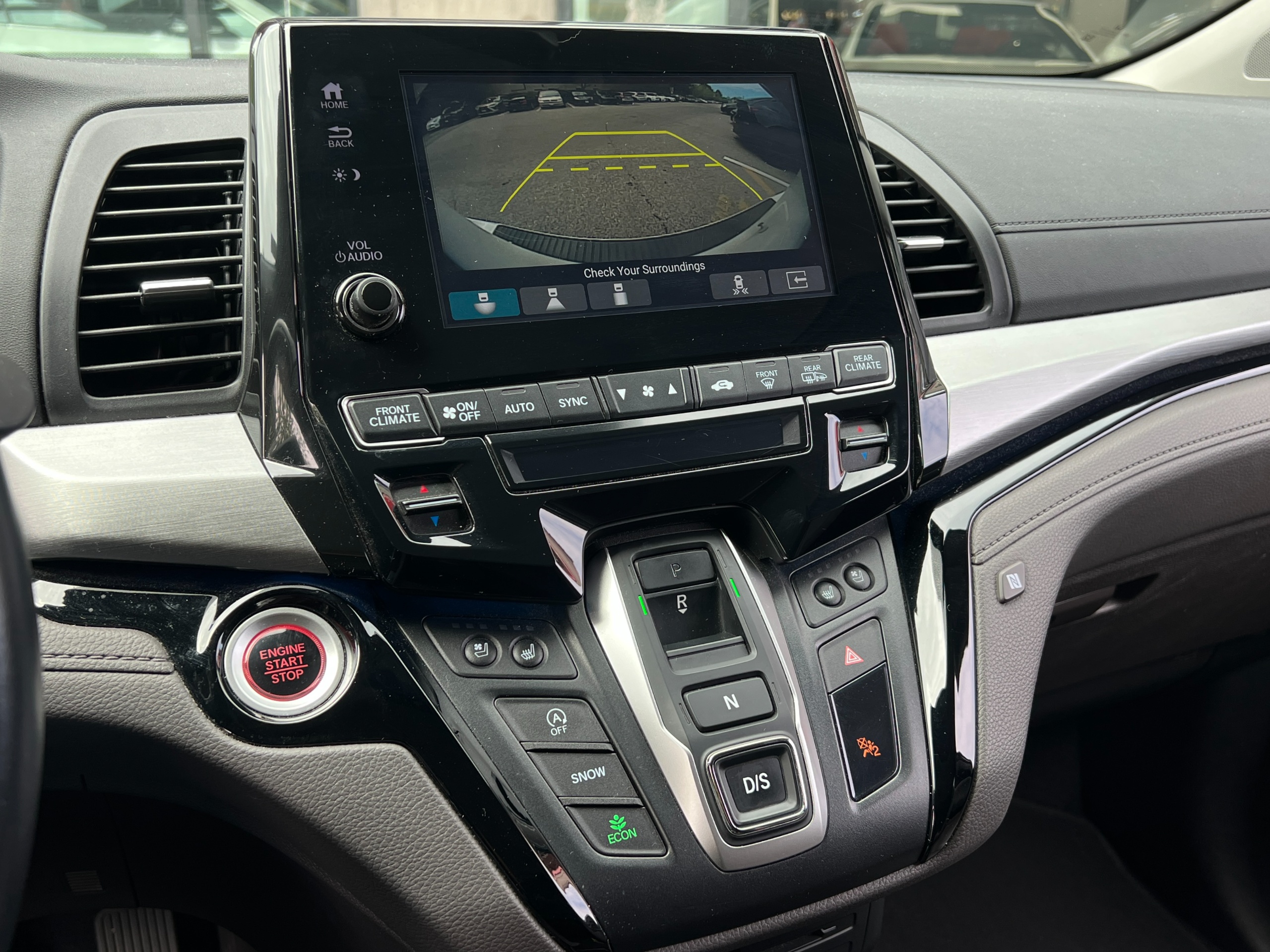 2019 Honda Odyssey Touring - Image 8