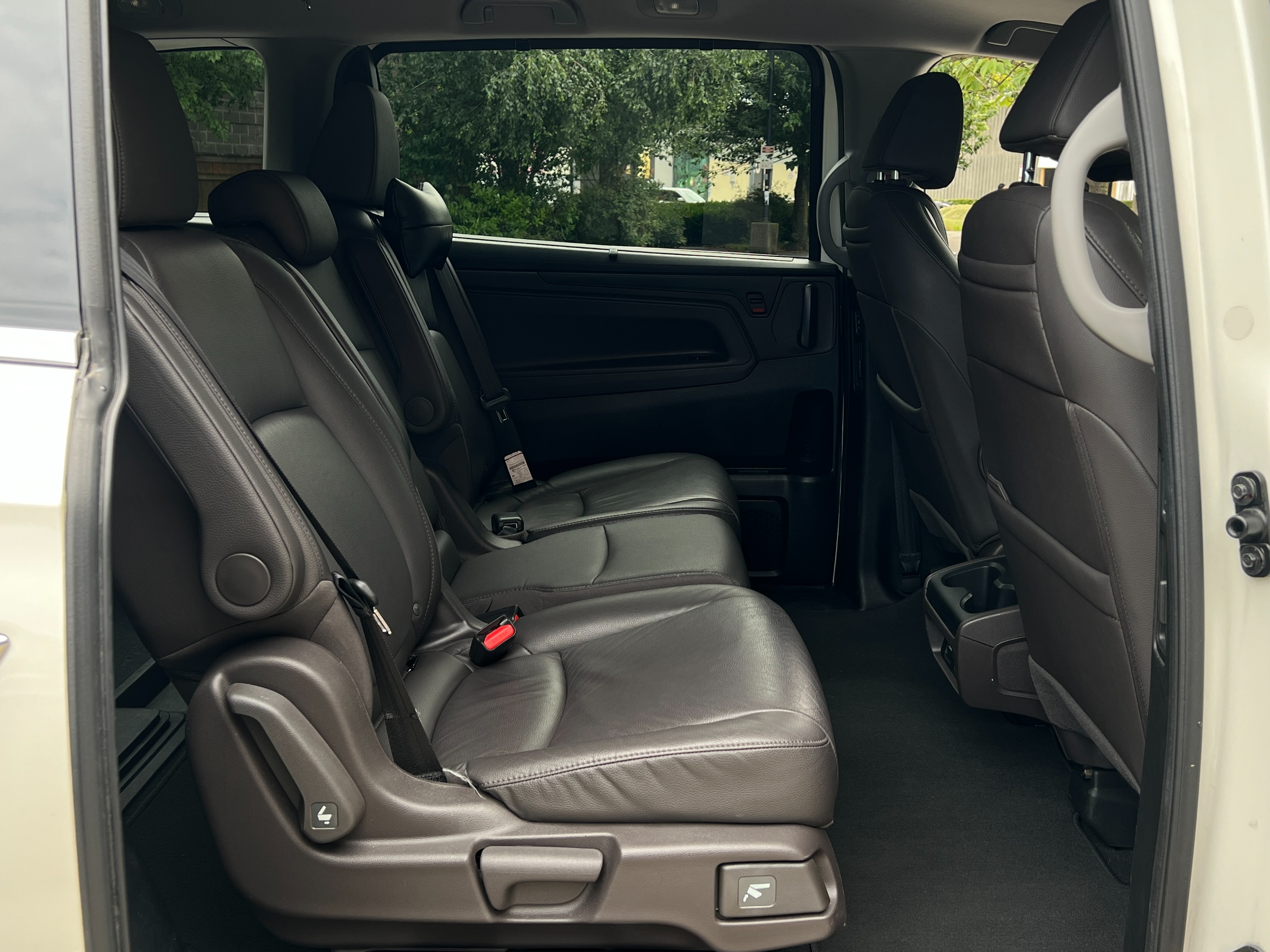 2019 Honda Odyssey Touring - Image 15