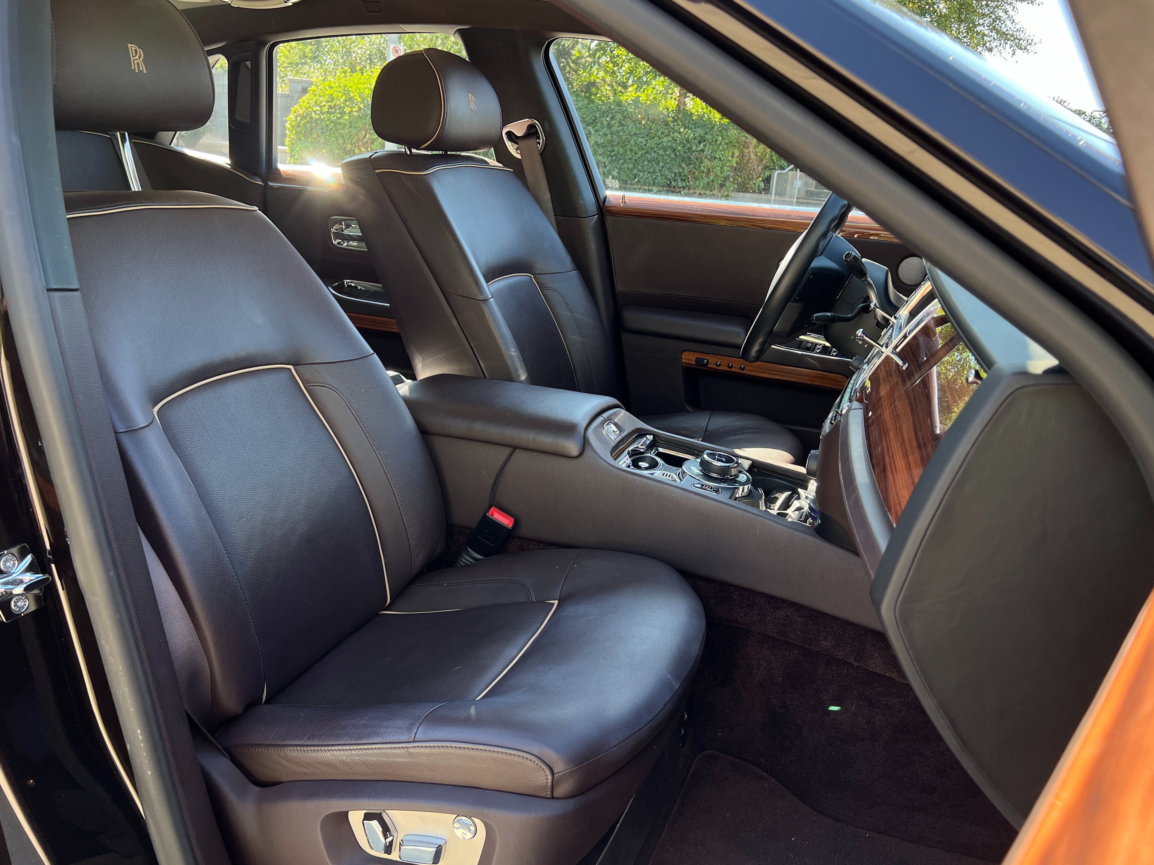 2014 Rolls-Royce Ghost - Image 13