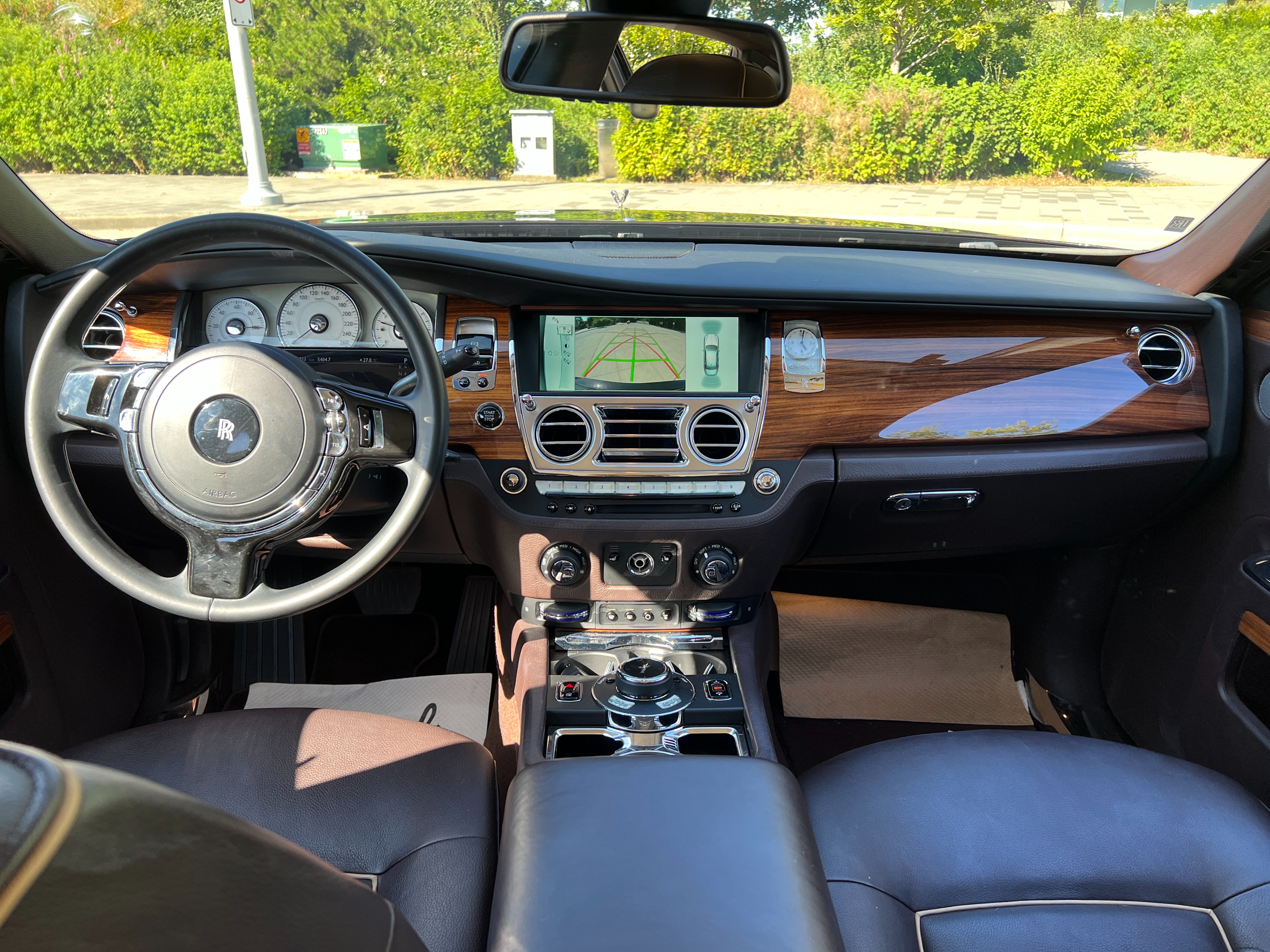 2014 Rolls-Royce Ghost - Image 17