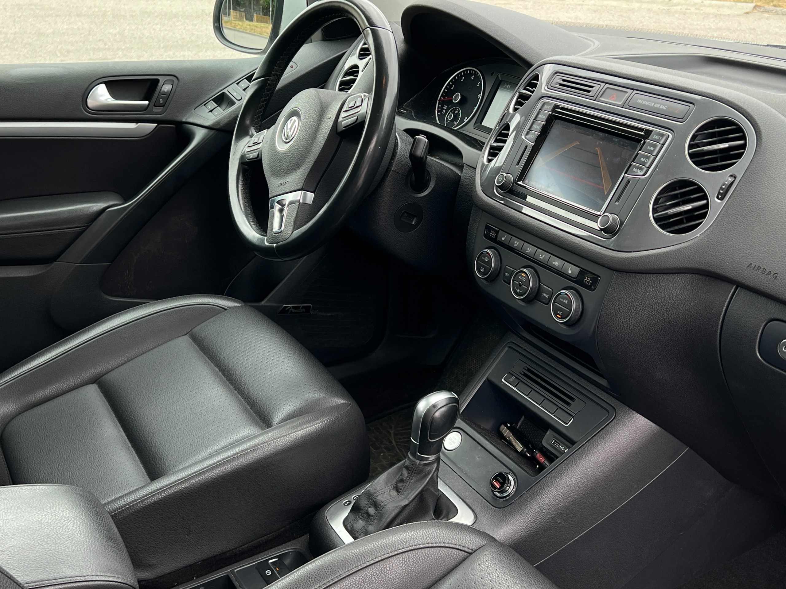 2016 Volkswagen Tiguan | BC Local - Image 11