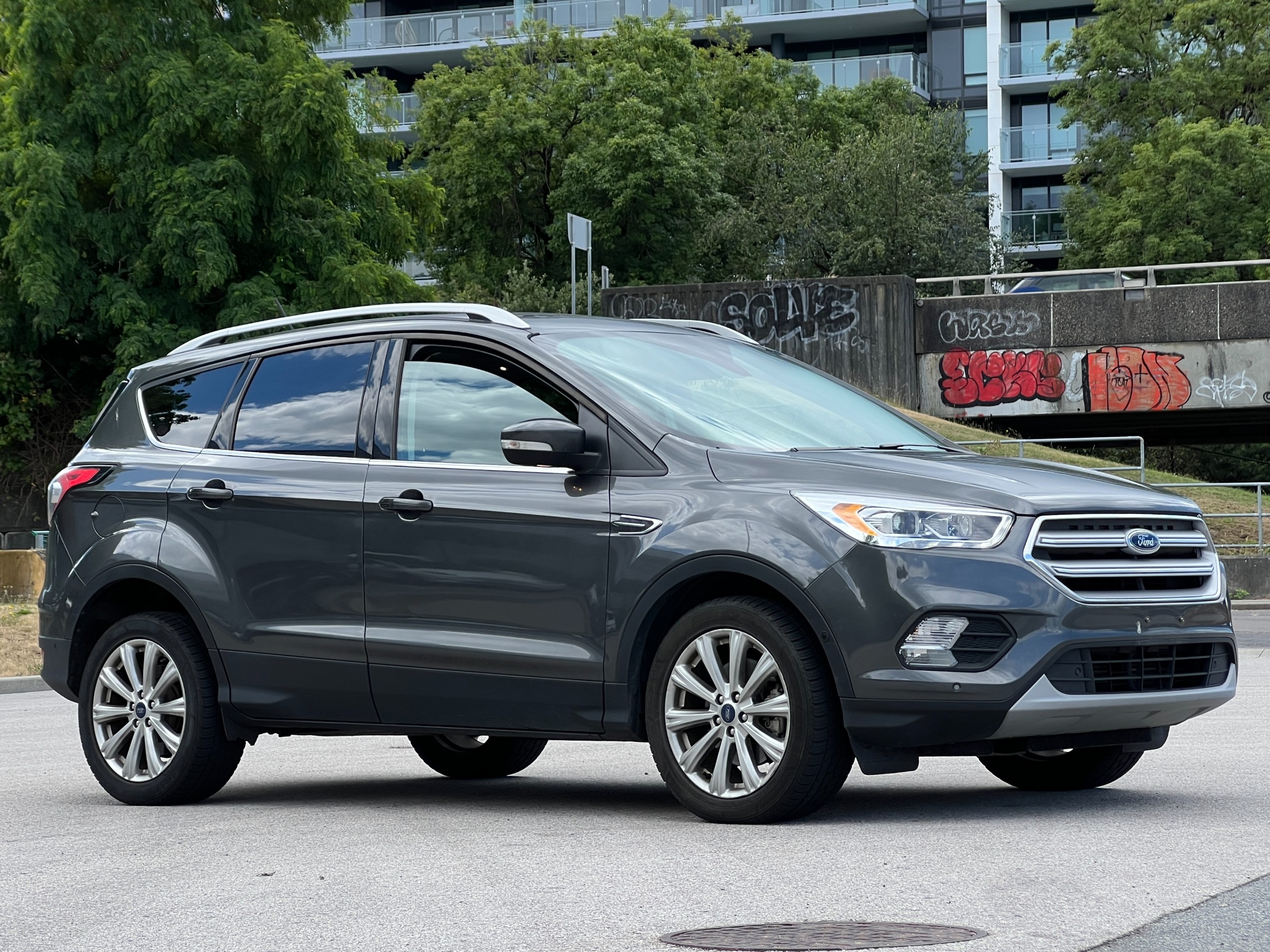 2018 Ford escape Titanium|No accident - Image 2