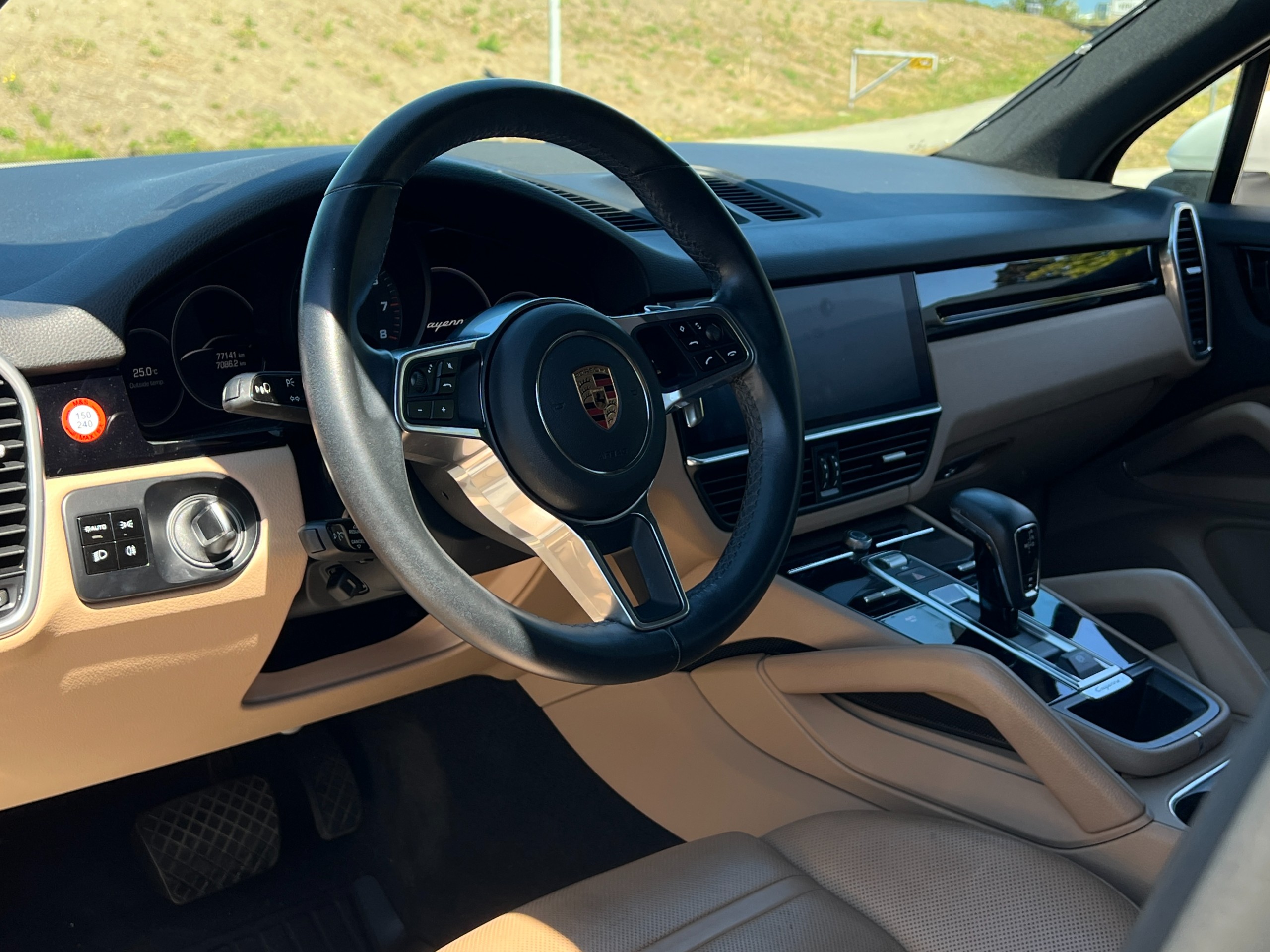 2020 Porsche Cayenne | No accident - Image 8