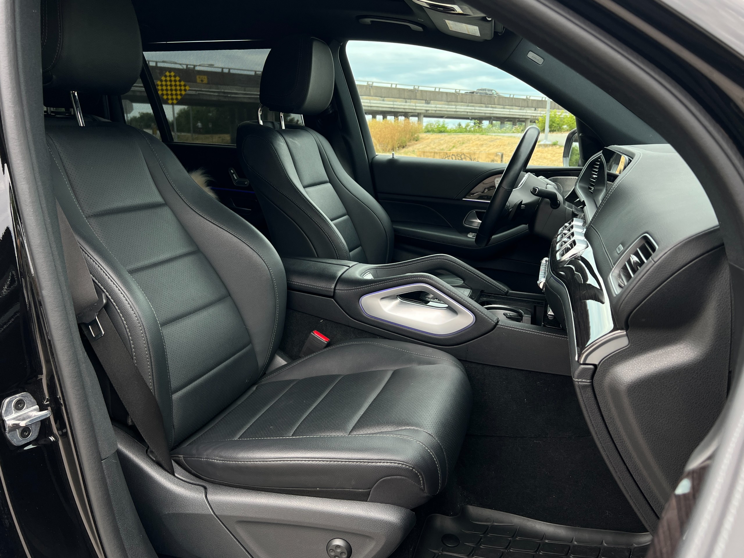 2023 Mercedes-Benz GLS450 |7 seater | No accident | BC Local - Image 14