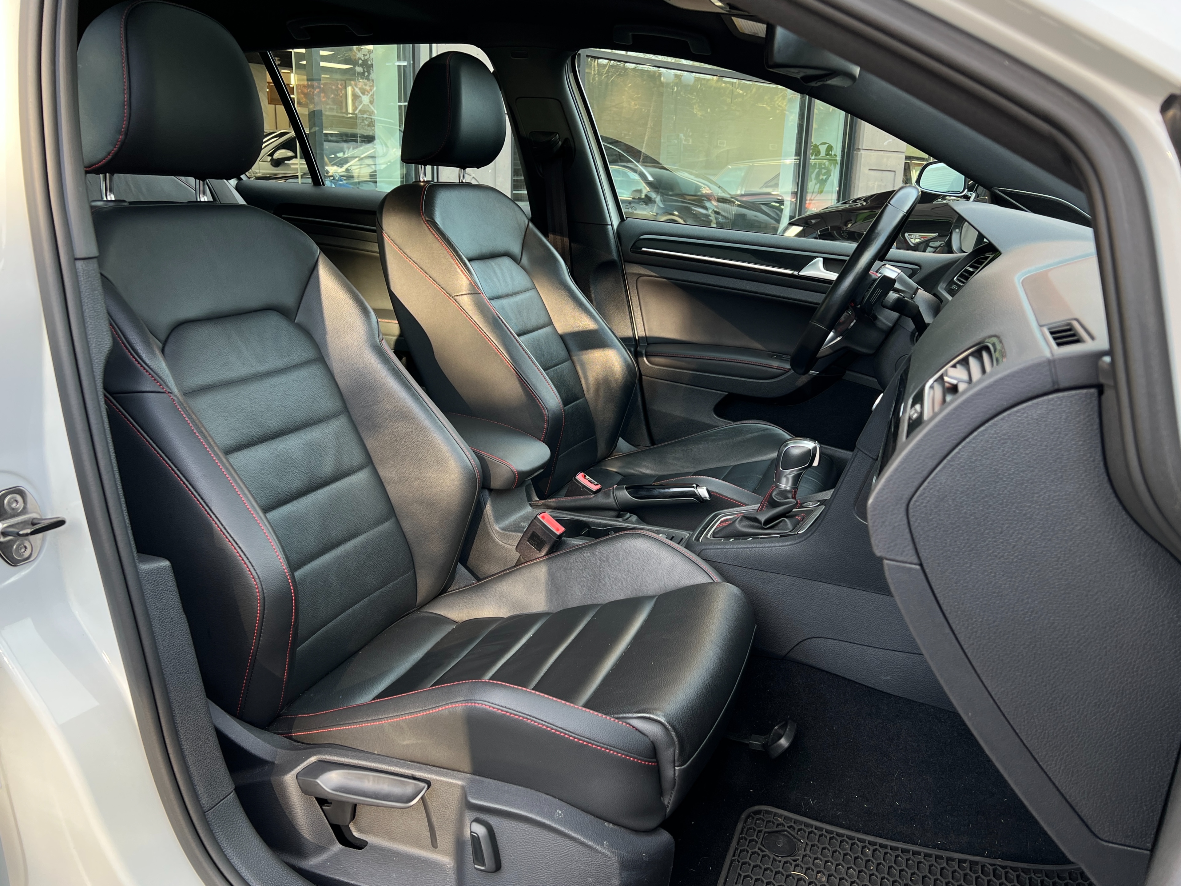 2016 Volkswagen Golf gti autobahn | No accident | BC Local - Image 11