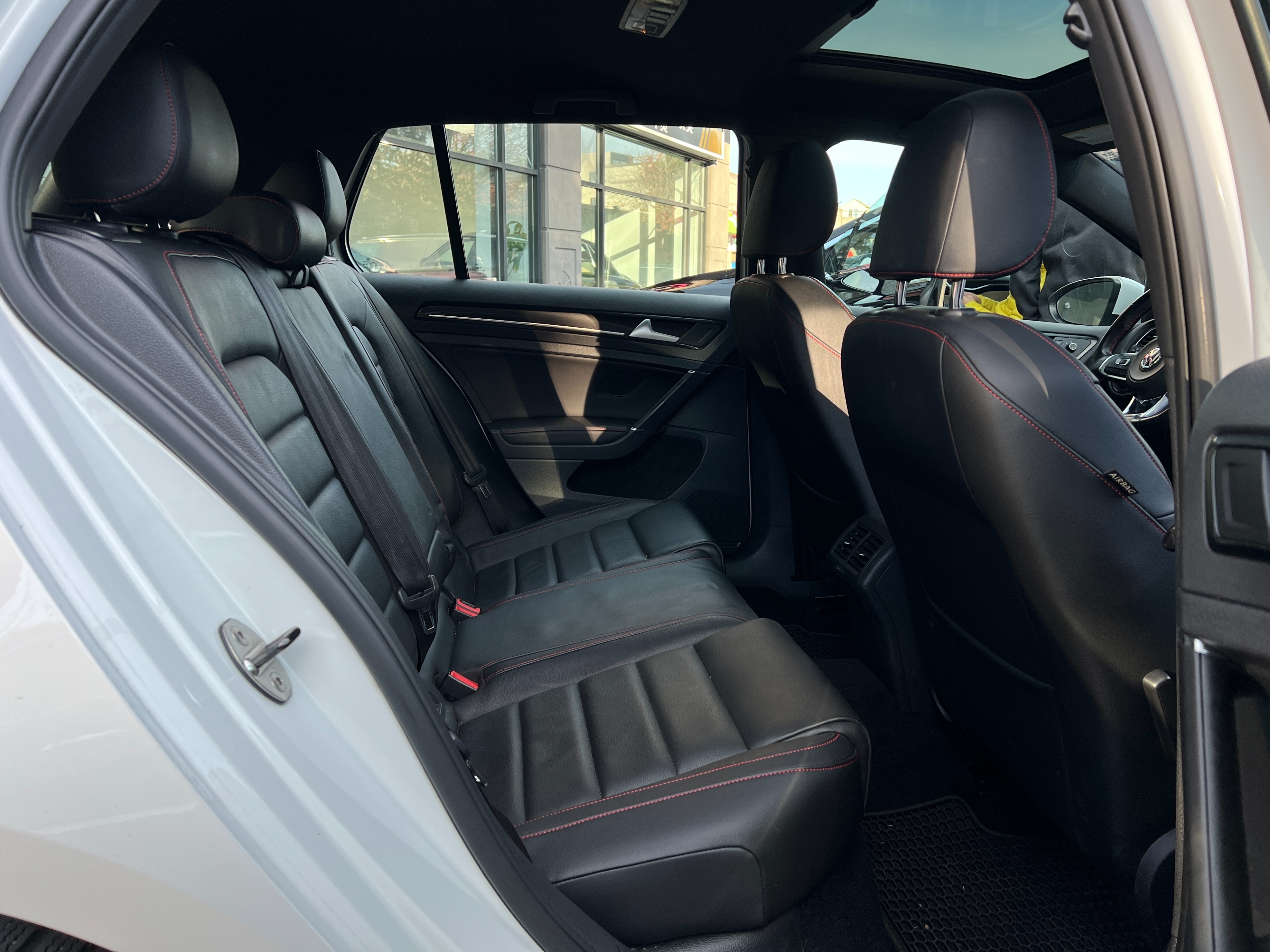 2016 Volkswagen Golf gti autobahn | No accident | BC Local - Image 17