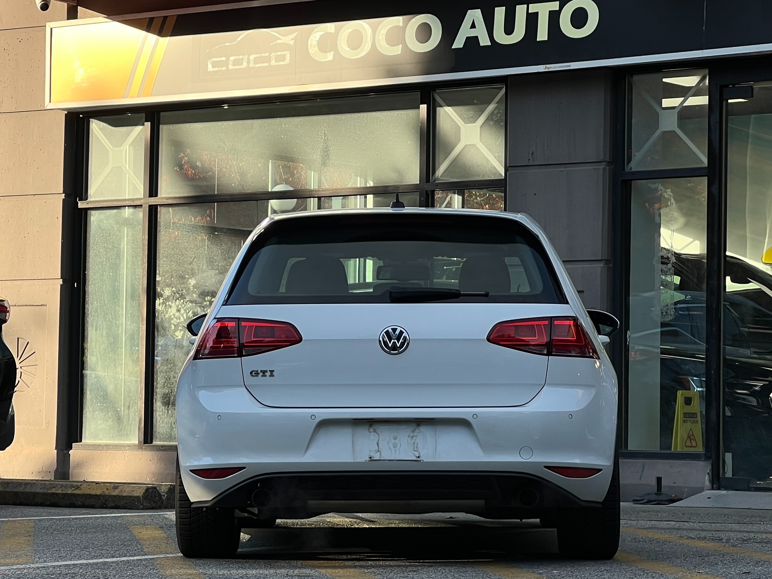 2016 Volkswagen Golf gti autobahn | No accident | BC Local - Image 5