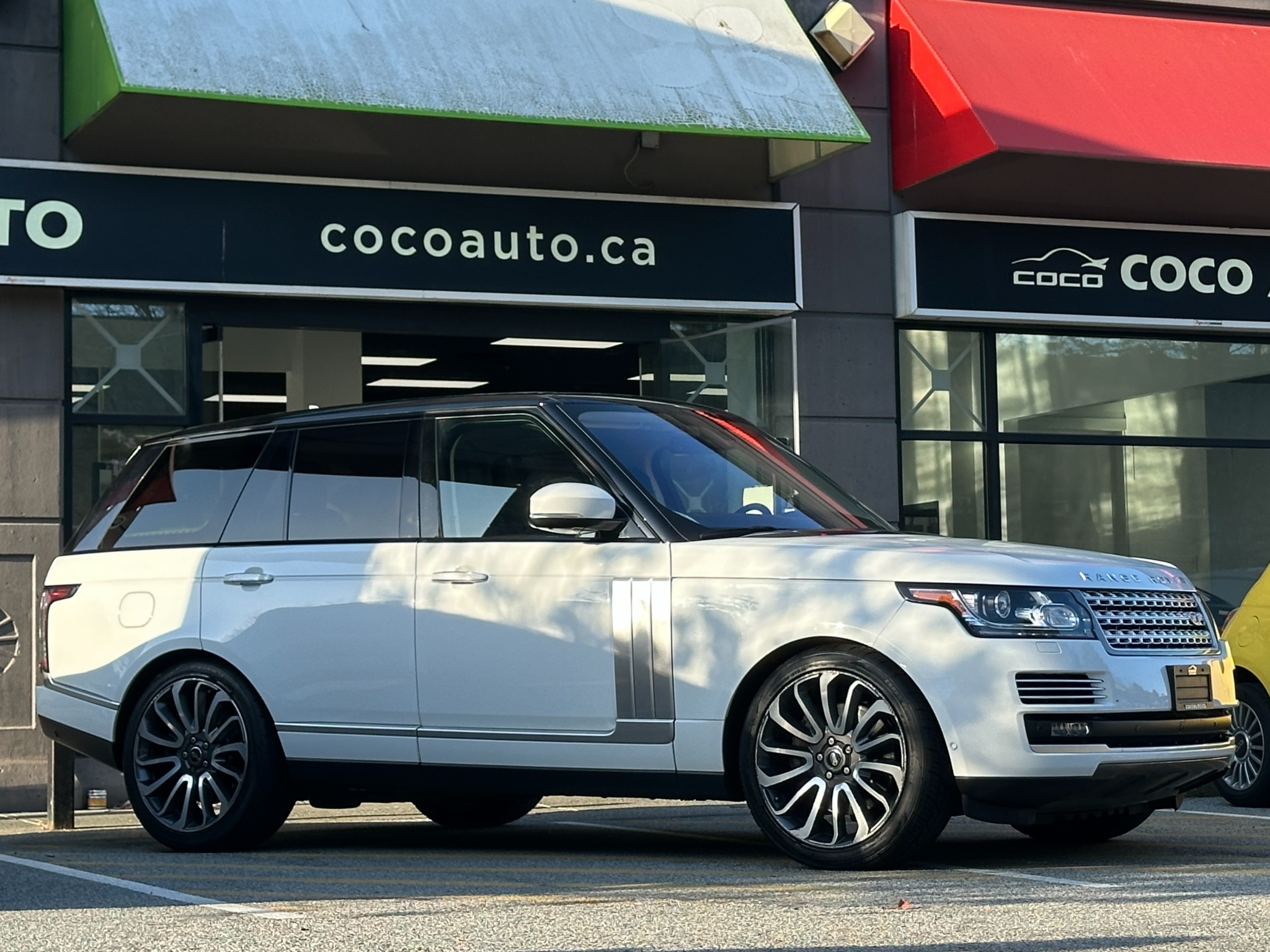 2016 Land Rover Range Rover - Image 4