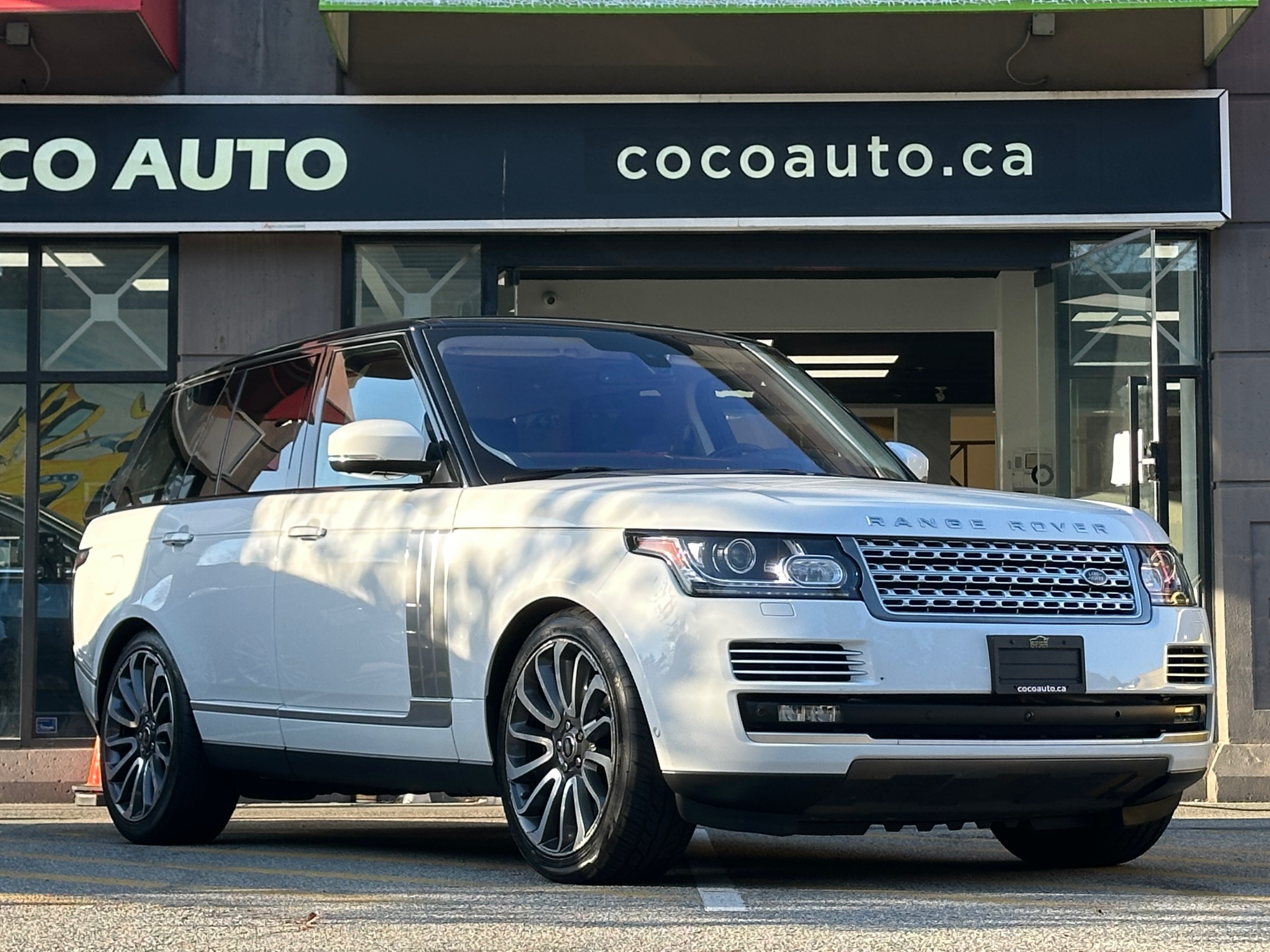 2016 Land Rover Range Rover - Image 1