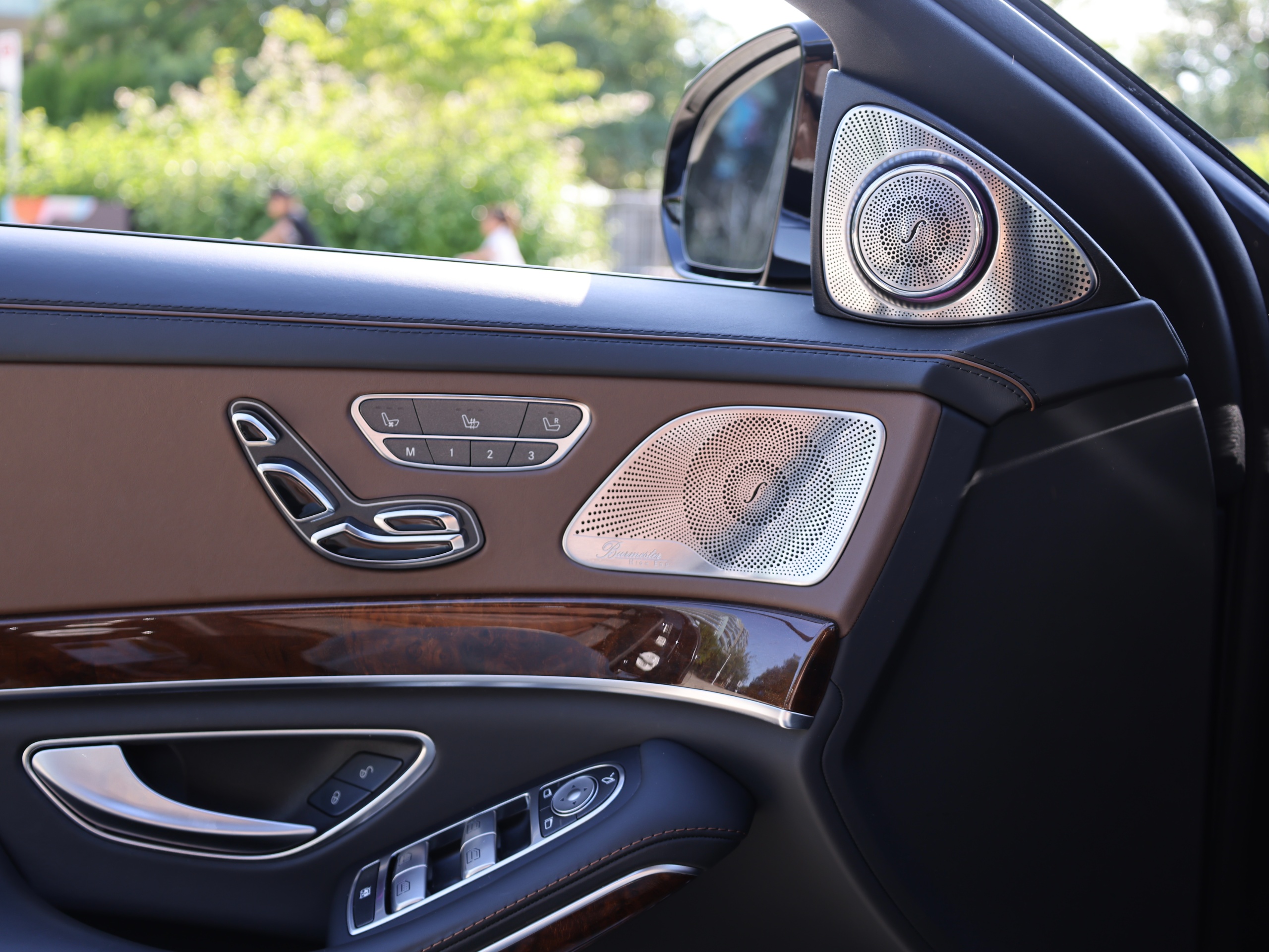 2015 Mercedes-Benz S63 - Image 11